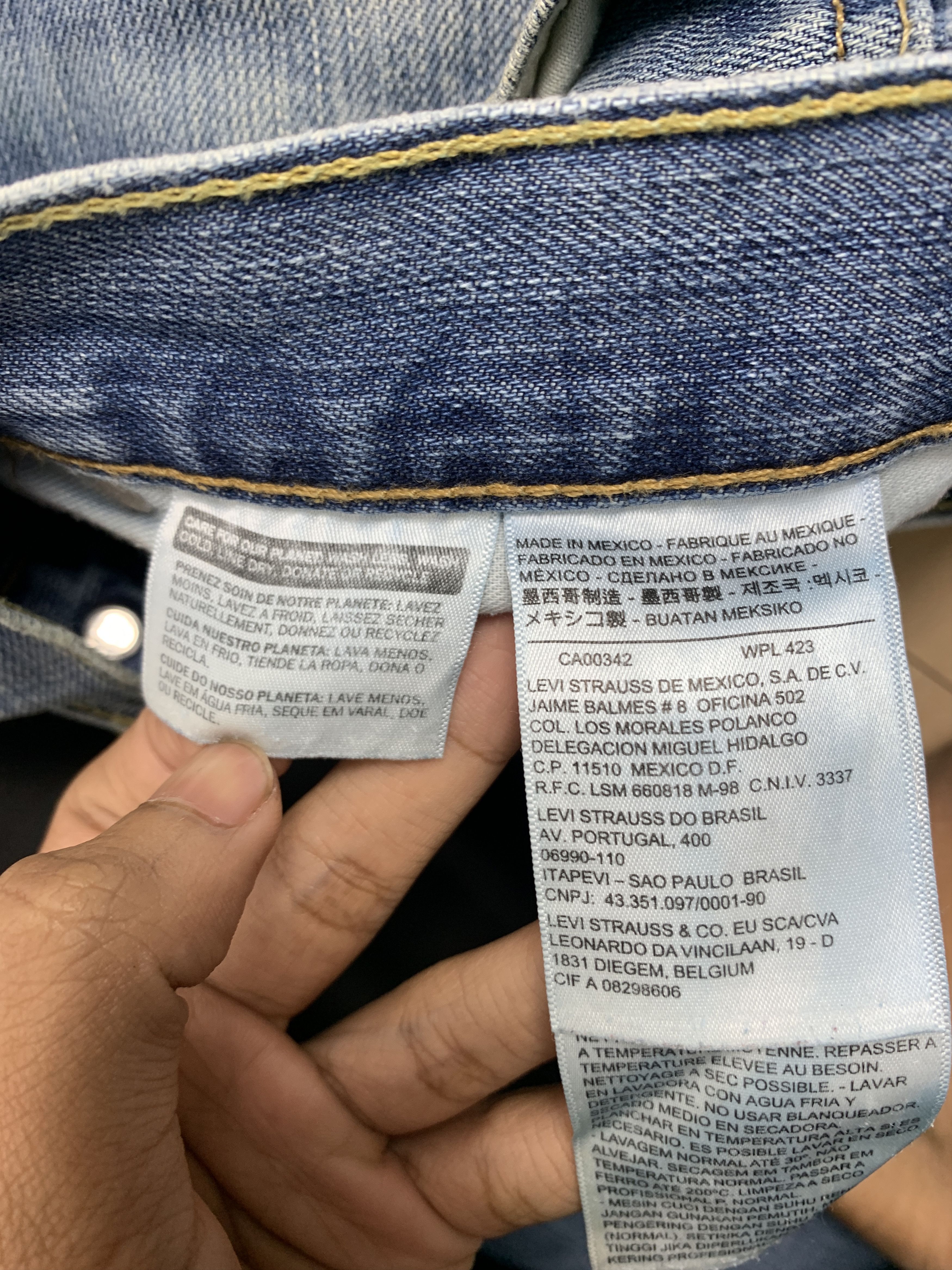 Levi's × Vintage Vintage Levi's 569 Faded Distressed Medium Wash Blue Jeans Size US 40 / EU 56 - 11 Thumbnail