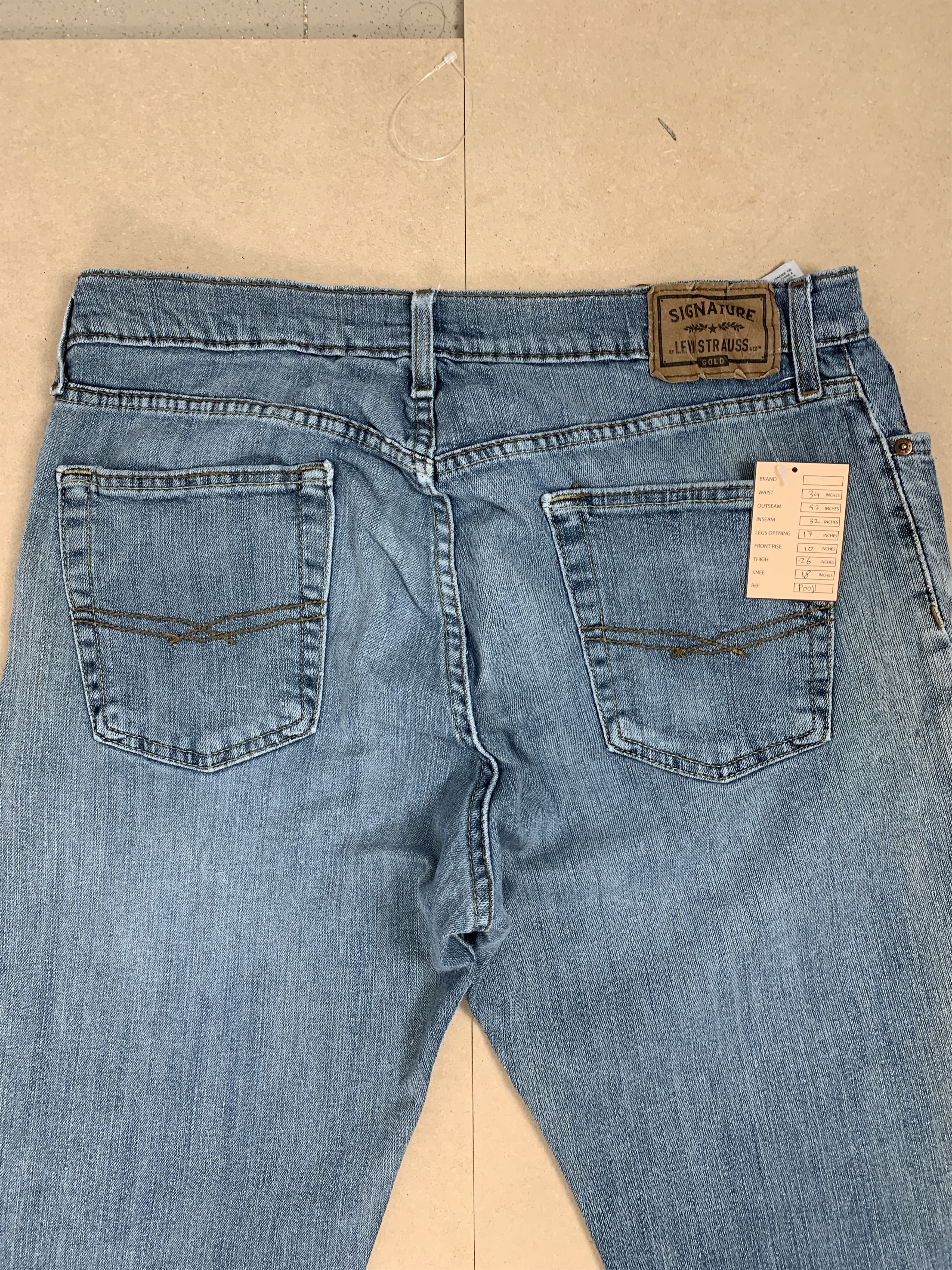 Levi's Vintage SIGNATURE by Levi's Gold Faded Distress Blue Jeans Size US 34 / EU 50 - 8 Thumbnail