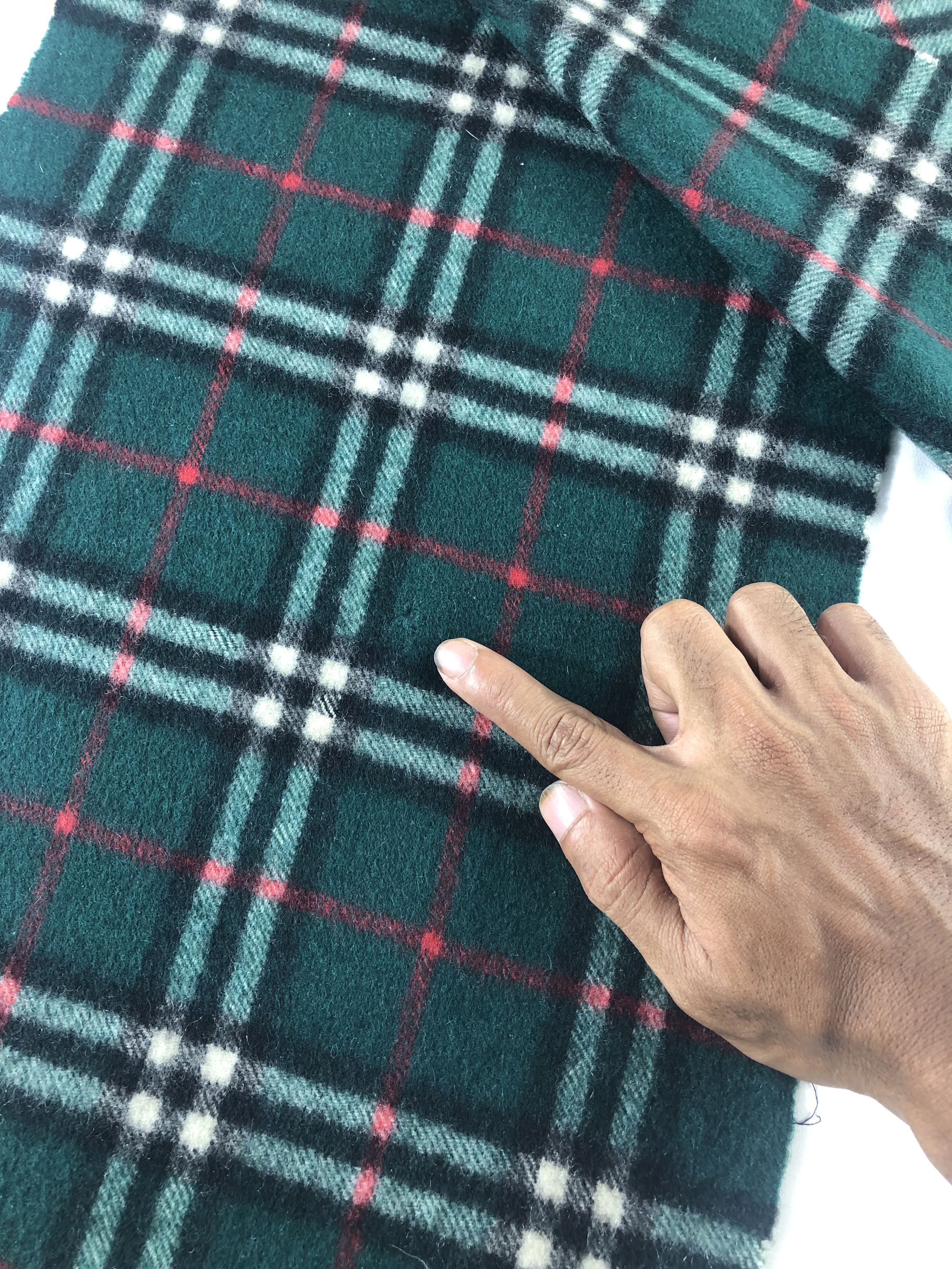 Burberry Burberrys Cashmere Scarf / Muffler / Neckwear Size ONE SIZE - 7 Thumbnail