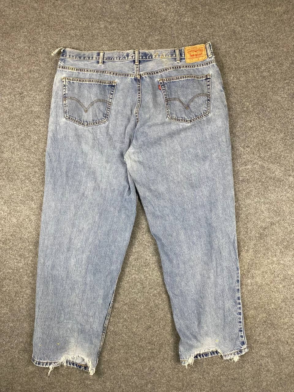 image of 560 Comfort Fit Paint Splatter Distressed Denim in Light Blue, Men's (Size 44)
