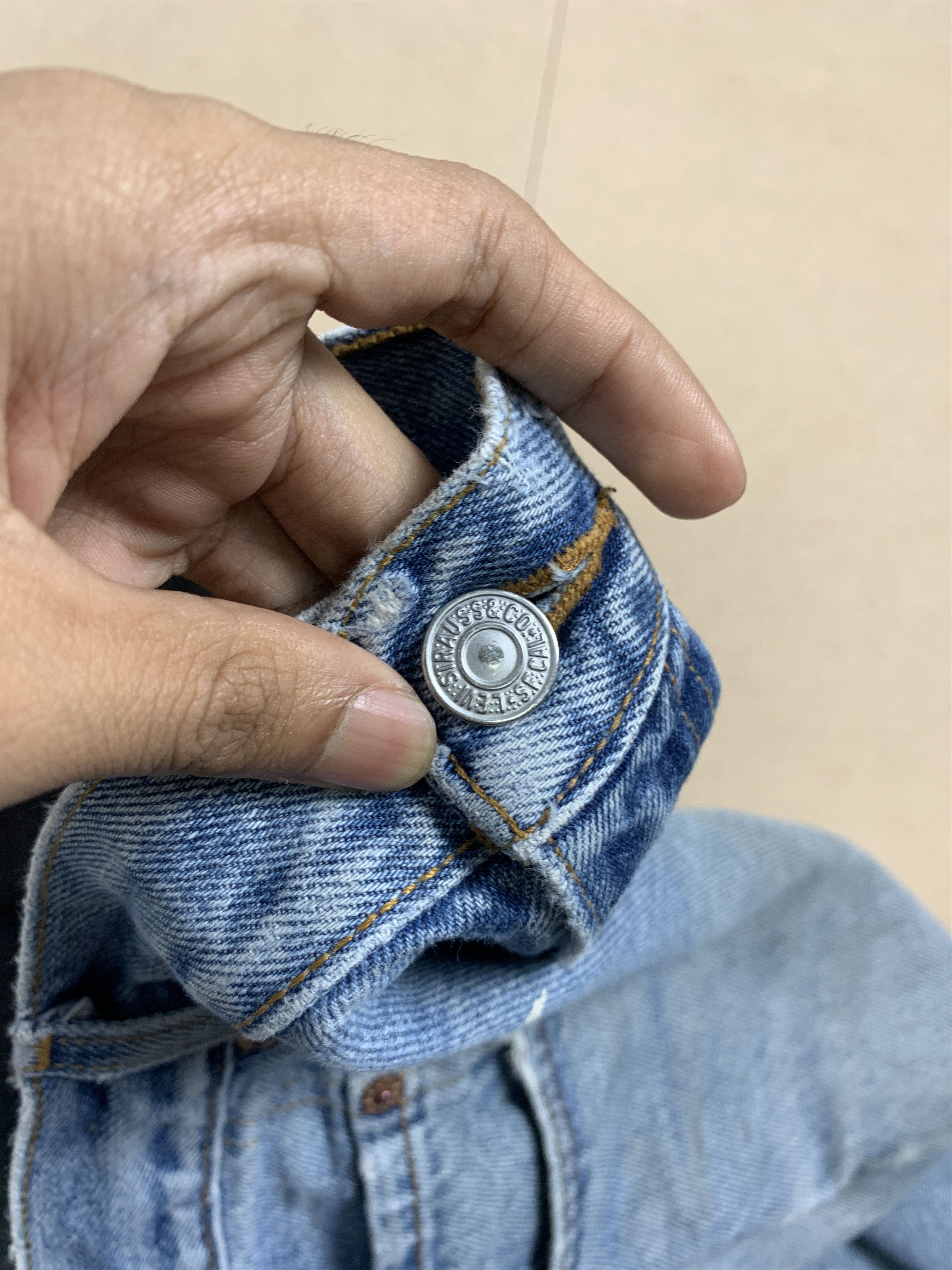Levi's Vintage Levis 560 Straight Cut Jeans P0273 Size US 34 / EU 50 - 13 Thumbnail