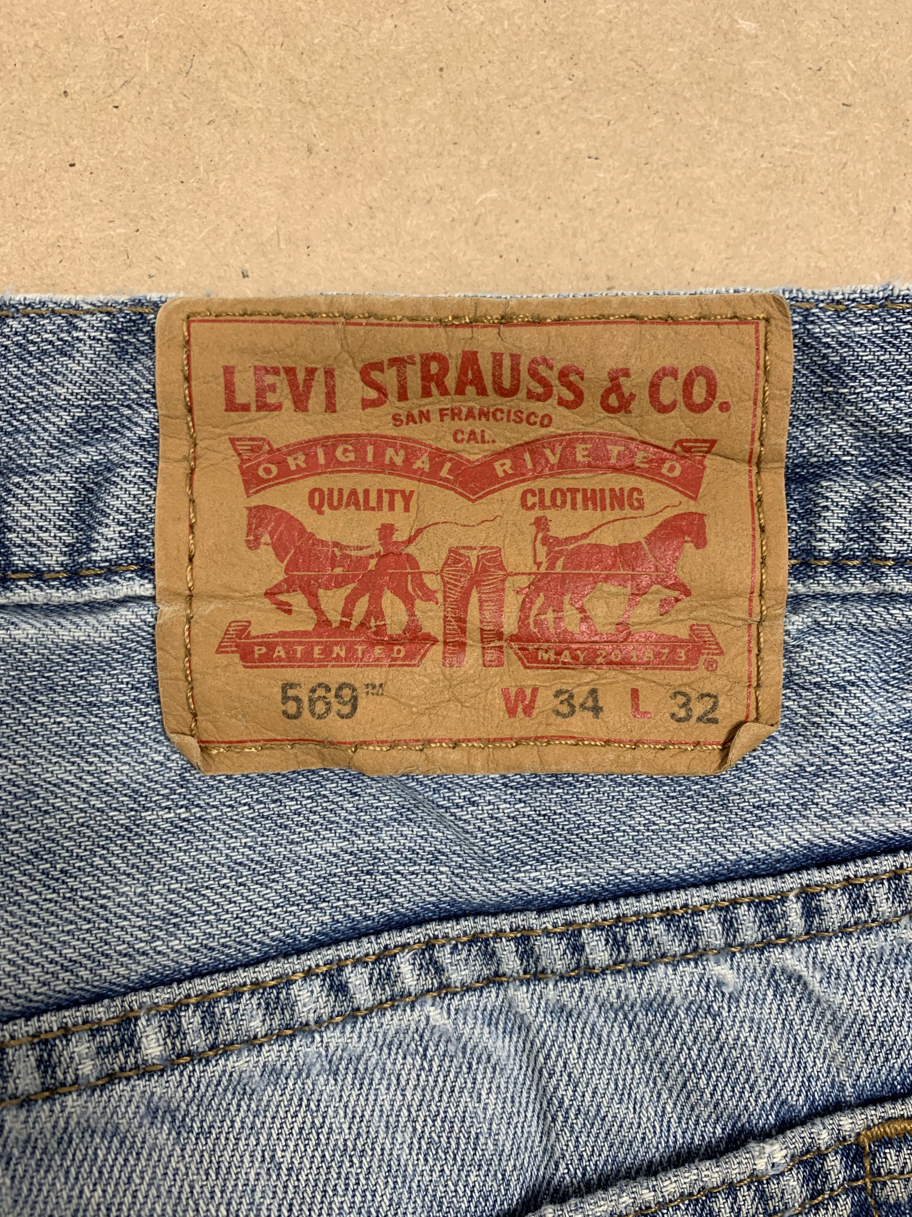 Levi's Vintage LEVI'S 569 Distressed Faded Straight Cut Stone Wash Size US 36 / EU 52 - 8 Thumbnail