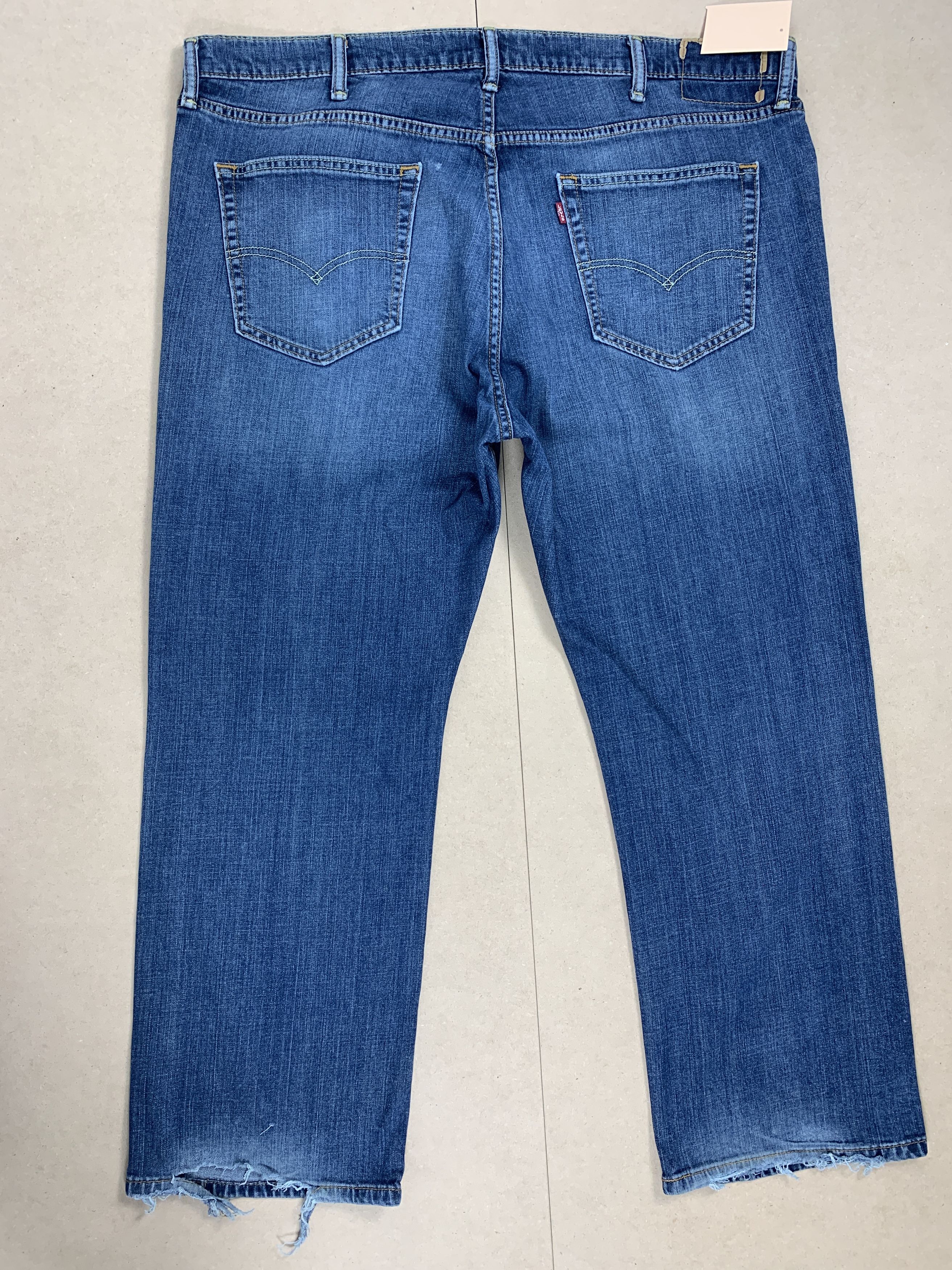 Levi's Vintage Levis 559 Straight Cut Distressed Faded Blue Jeans Size US 42 / EU 58 - 7 Thumbnail