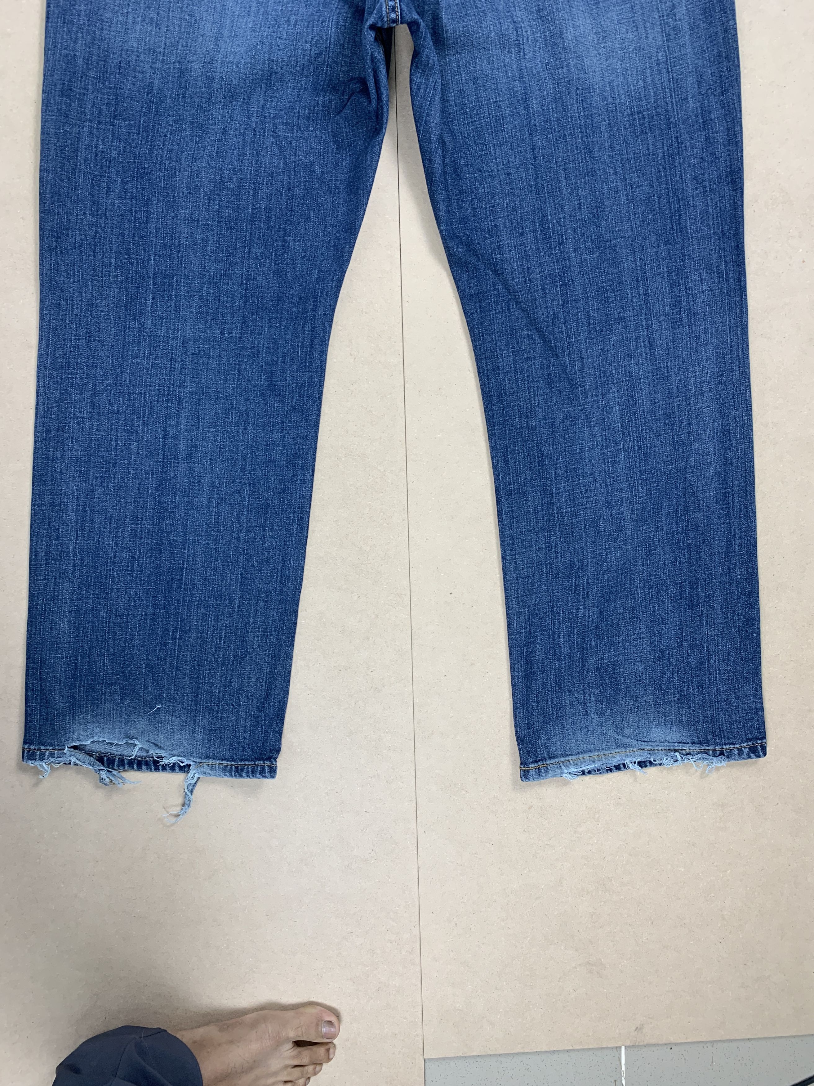 Levi's Vintage Levis 559 Straight Cut Distressed Faded Blue Jeans Size US 42 / EU 58 - 8 Thumbnail