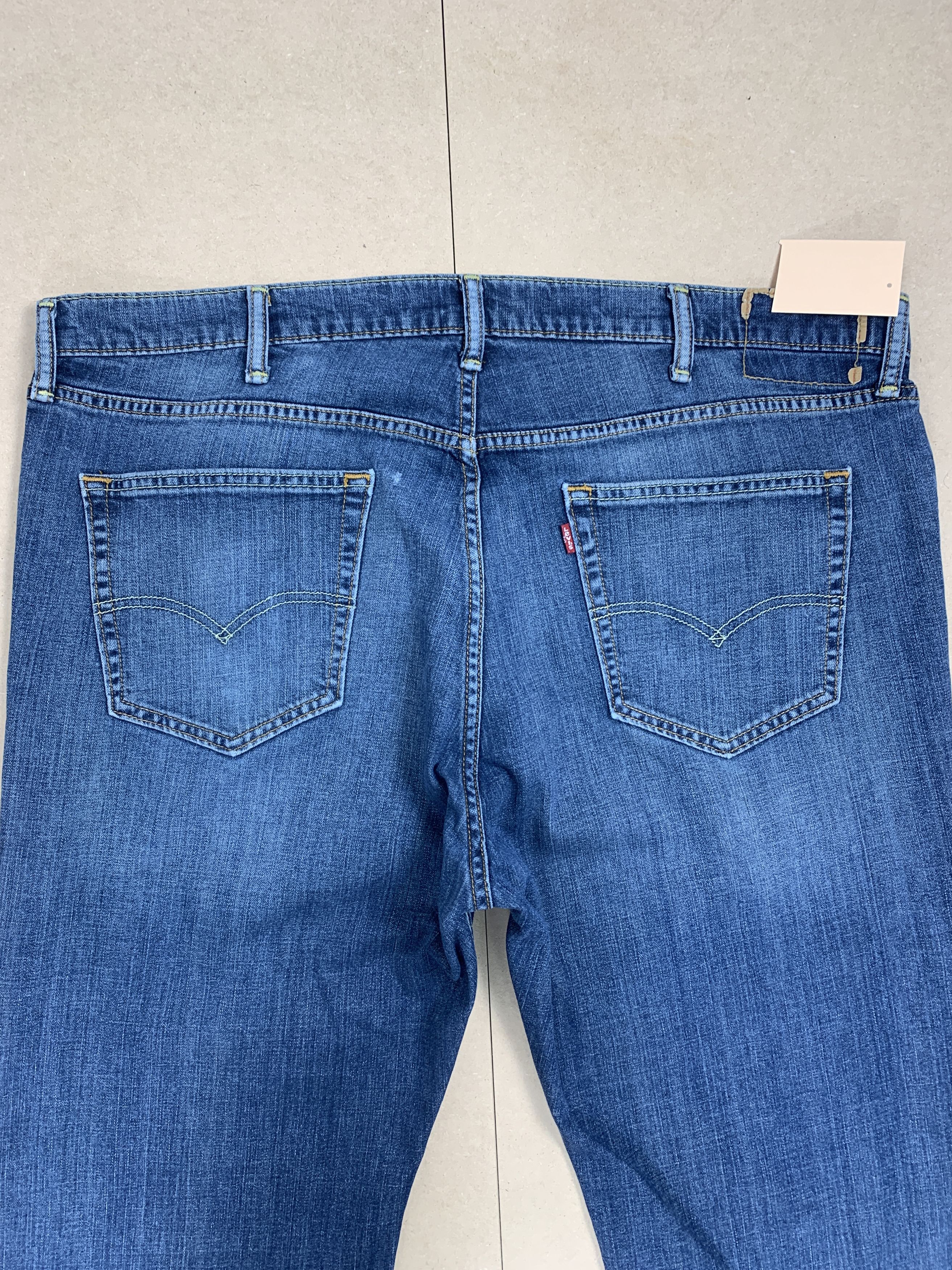 Levi's Vintage Levis 559 Straight Cut Distressed Faded Blue Jeans Size US 42 / EU 58 - 9 Thumbnail
