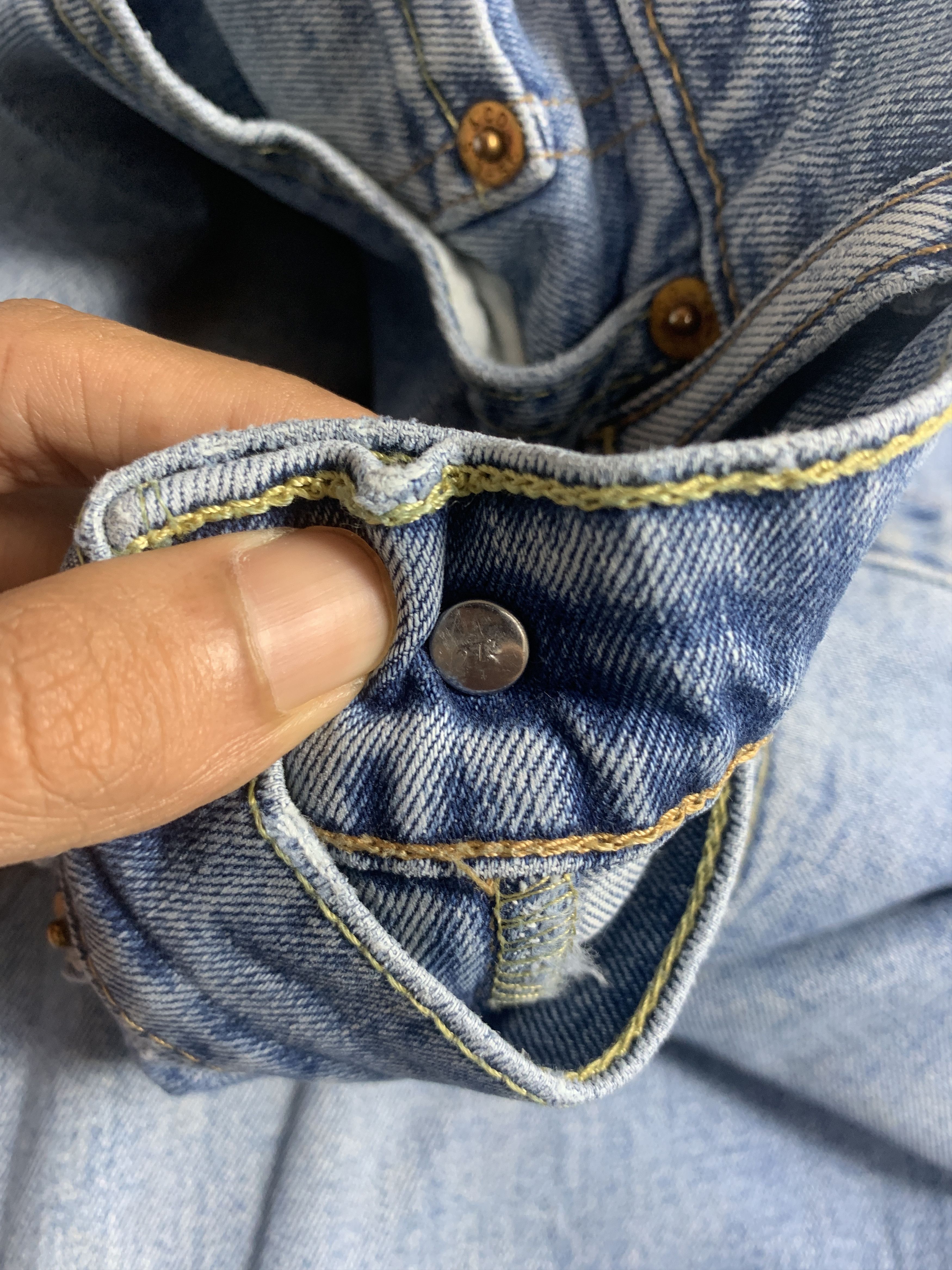Levi's × Vintage Vintage LEVI'S 550 Distressed Faded Straight Cut Mid Wash Size US 32 / EU 48 - 8 Thumbnail