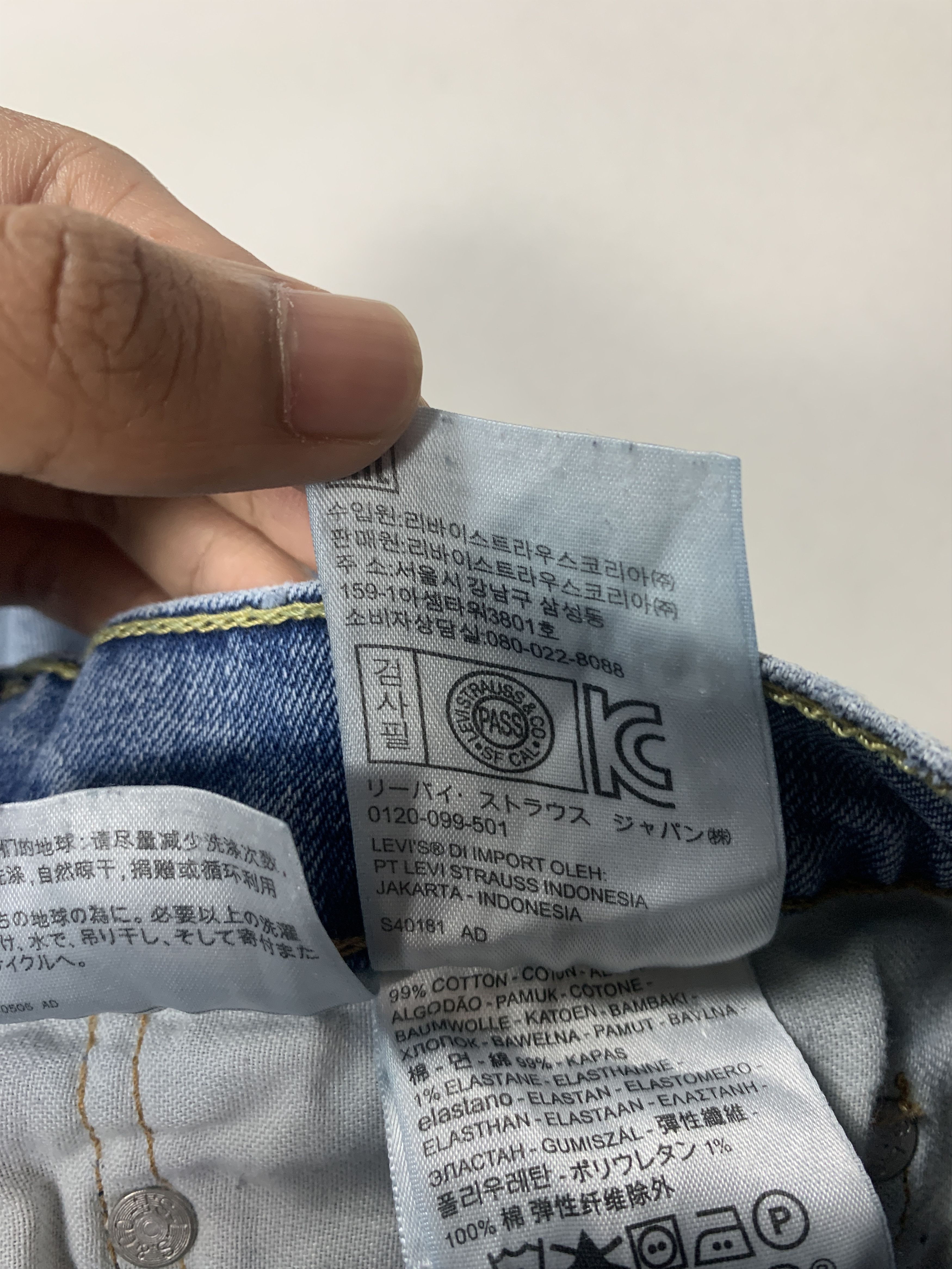 Levi's × Vintage Vintage LEVI'S 550 Distressed Faded Straight Cut Mid Wash Size US 32 / EU 48 - 19 Thumbnail