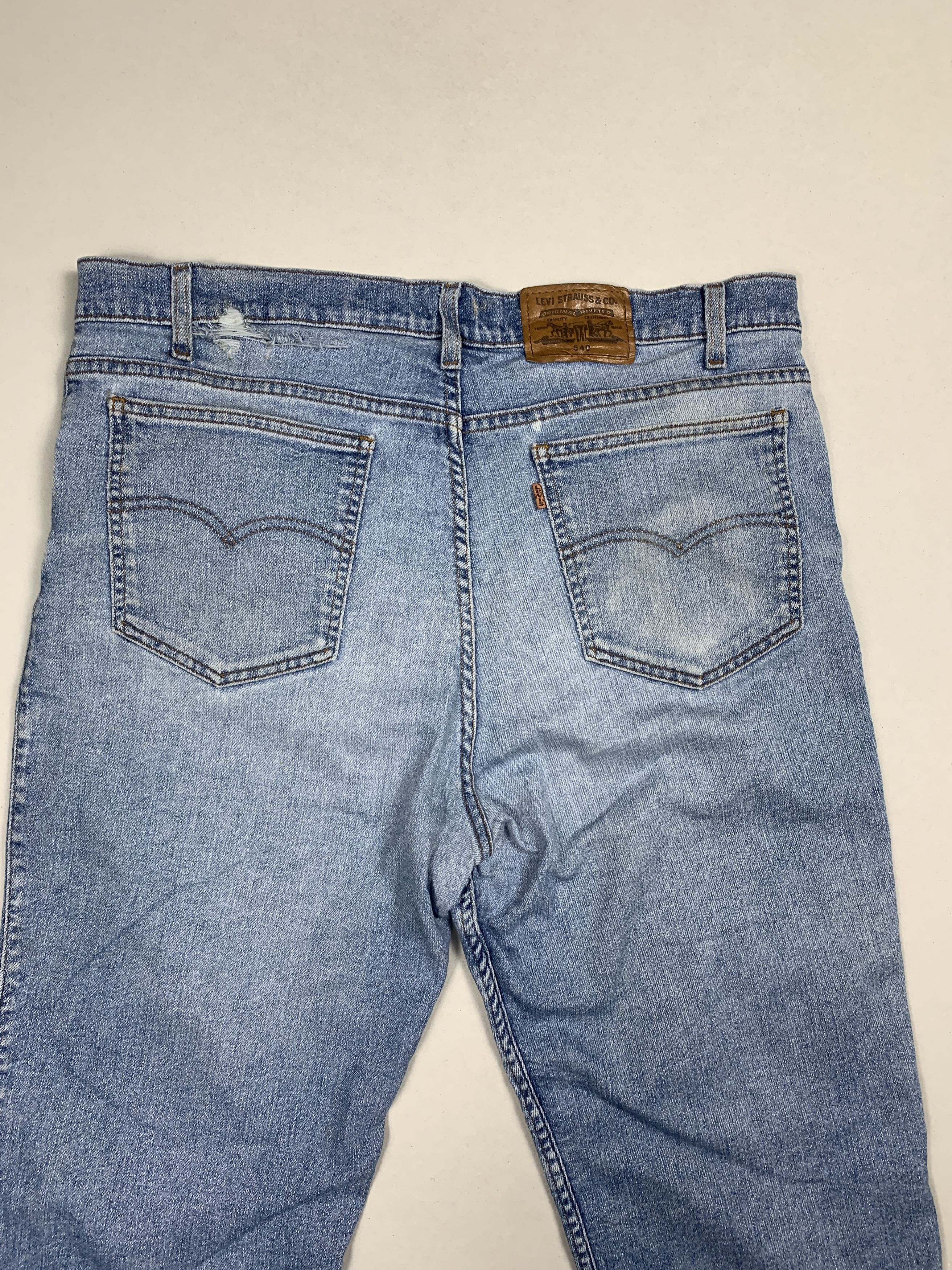Levi's Vintage LEVI'S 540 Straight Cut Faded Mid wash Jeans Size US 38 / EU 54 - 15 Thumbnail