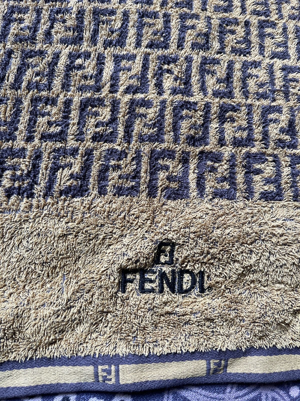 Fendi × Vintage VINTAGE FENDI MONOGRAM BEACH TOWEL VERY RARE Size ONE SIZE - 1 Thumbnail