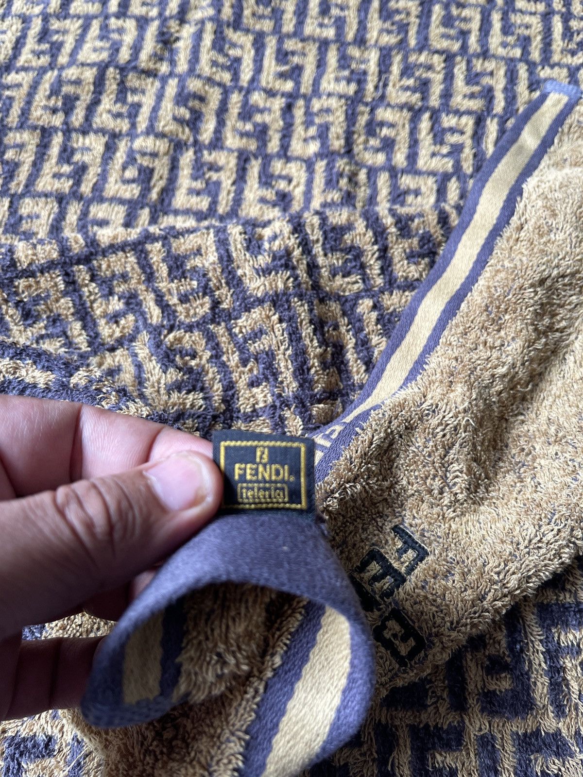 Fendi × Vintage VINTAGE FENDI MONOGRAM BEACH TOWEL VERY RARE Size ONE SIZE - 5 Thumbnail