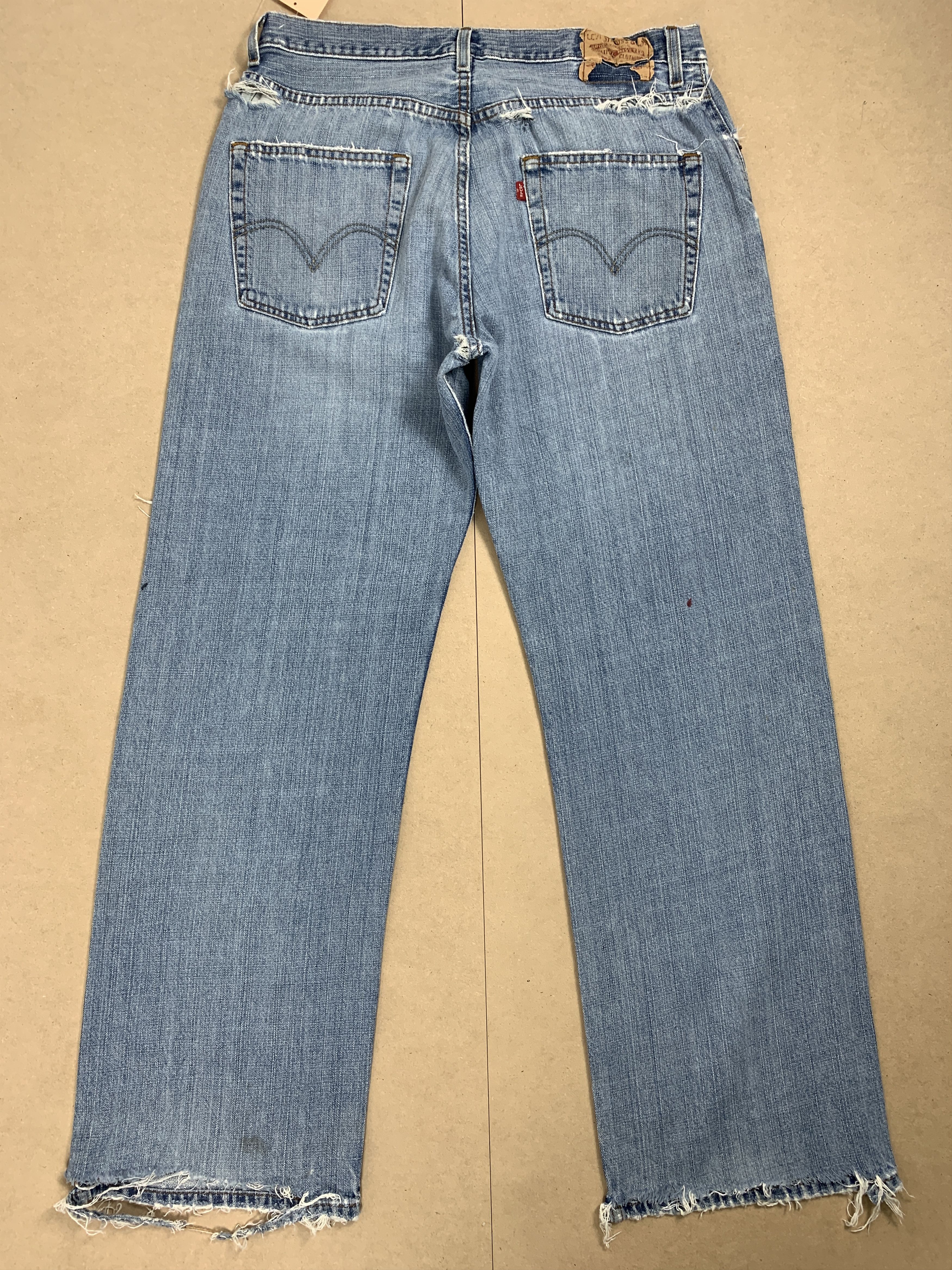 Levi's Vintage Custom Levis 569 StraightCut Distressed Jeans Size US 34 / EU 50 - 7 Thumbnail