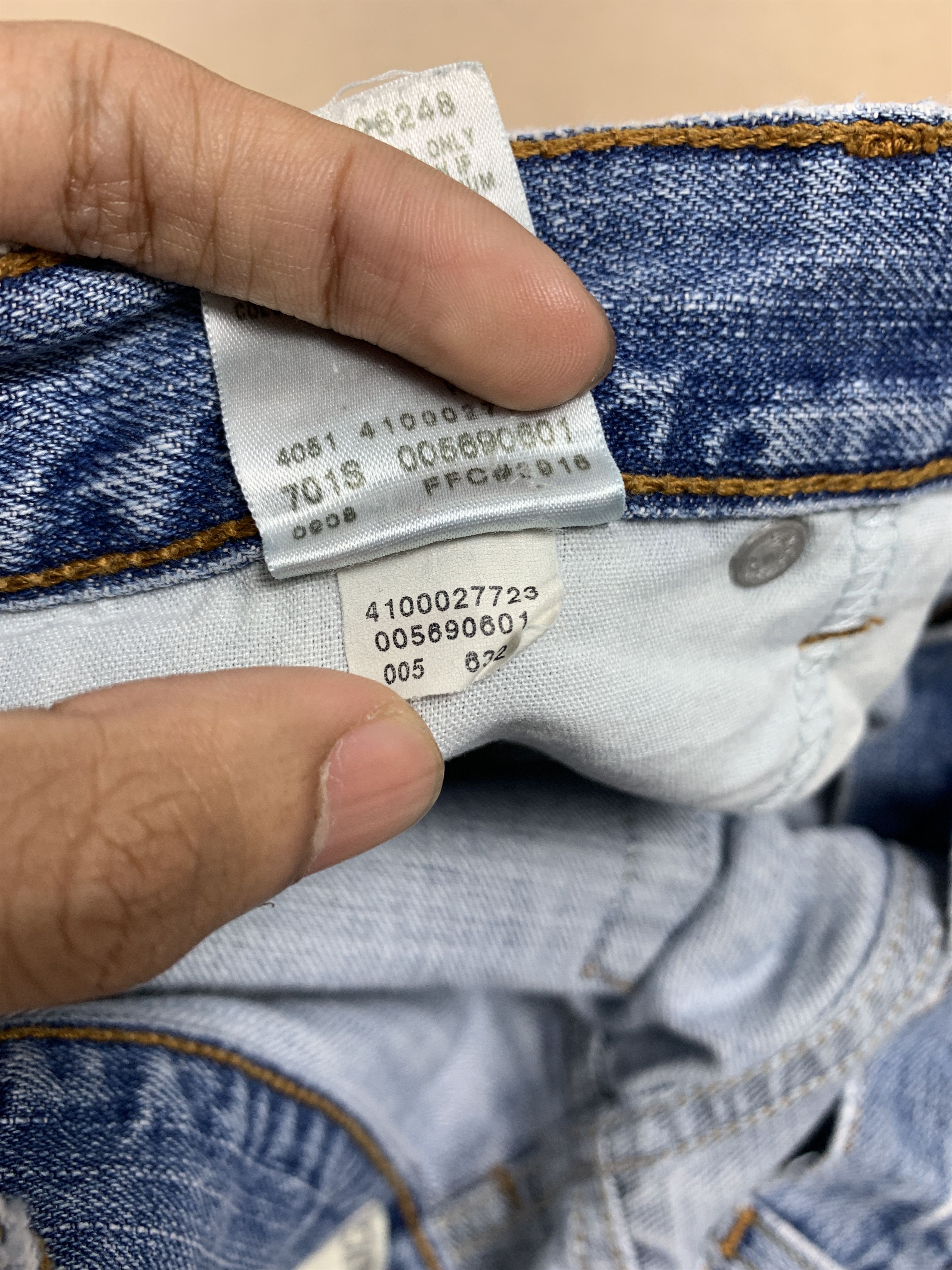 Levi's Vintage Custom Levis 569 StraightCut Distressed Jeans Size US 34 / EU 50 - 17 Thumbnail