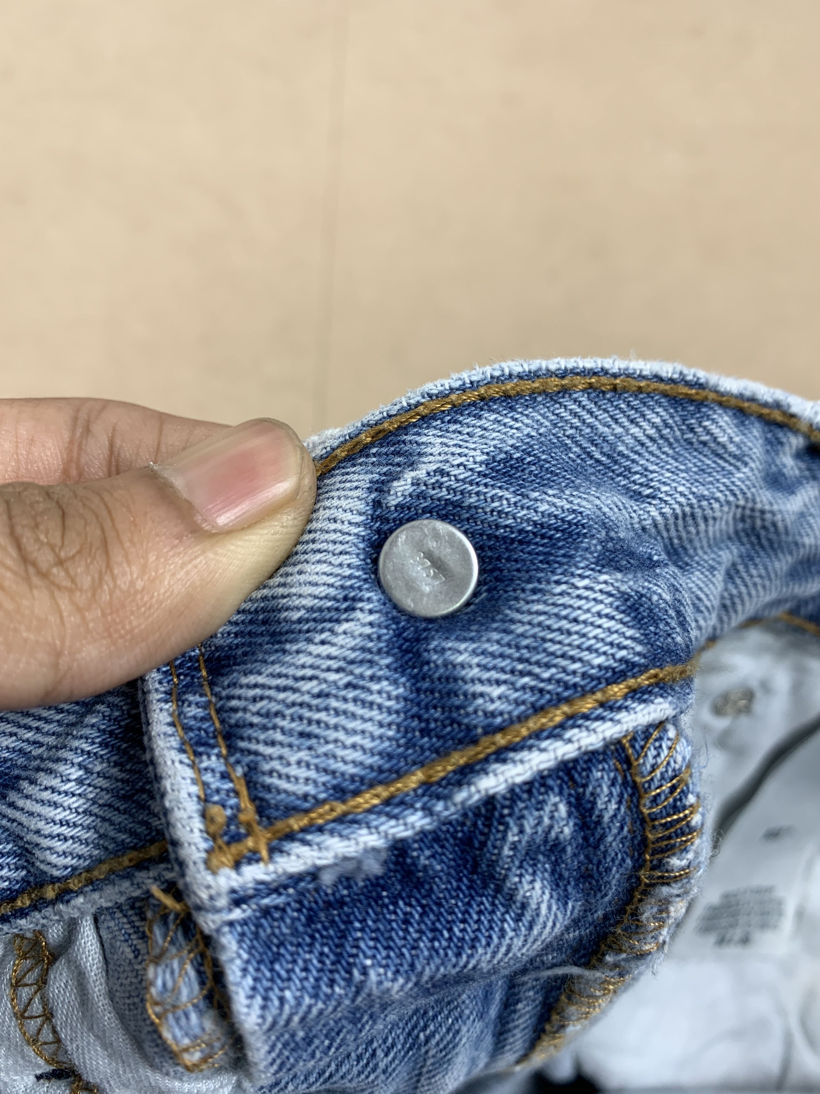 Levi's Vintage Levis 505 Straight Cut Distressed Jeans P0389 Size US 34 / EU 50 - 15 Thumbnail