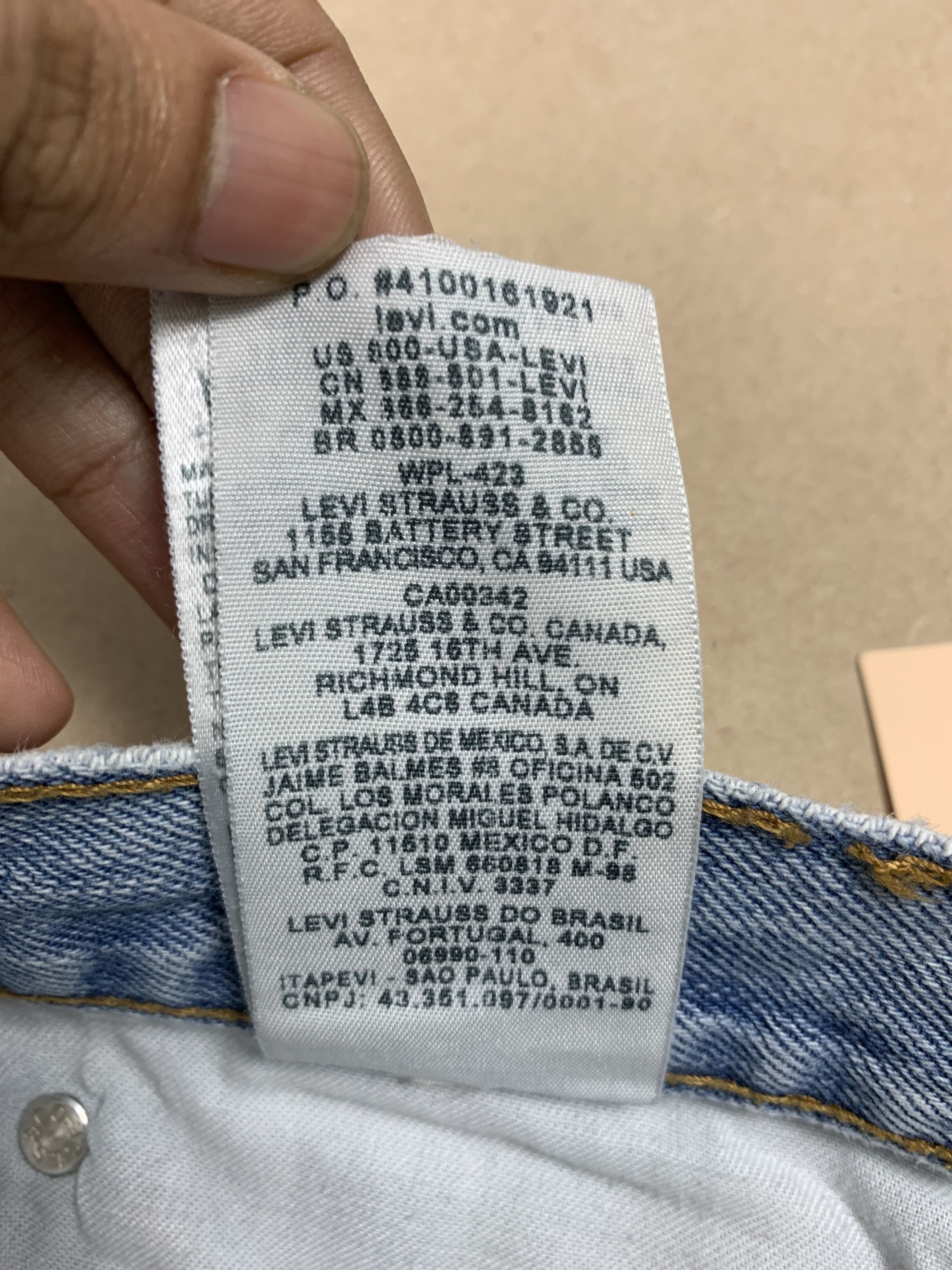 Levi's Vintage Levis 505 Straight Cut Distressed Jeans P0389 Size US 34 / EU 50 - 14 Thumbnail
