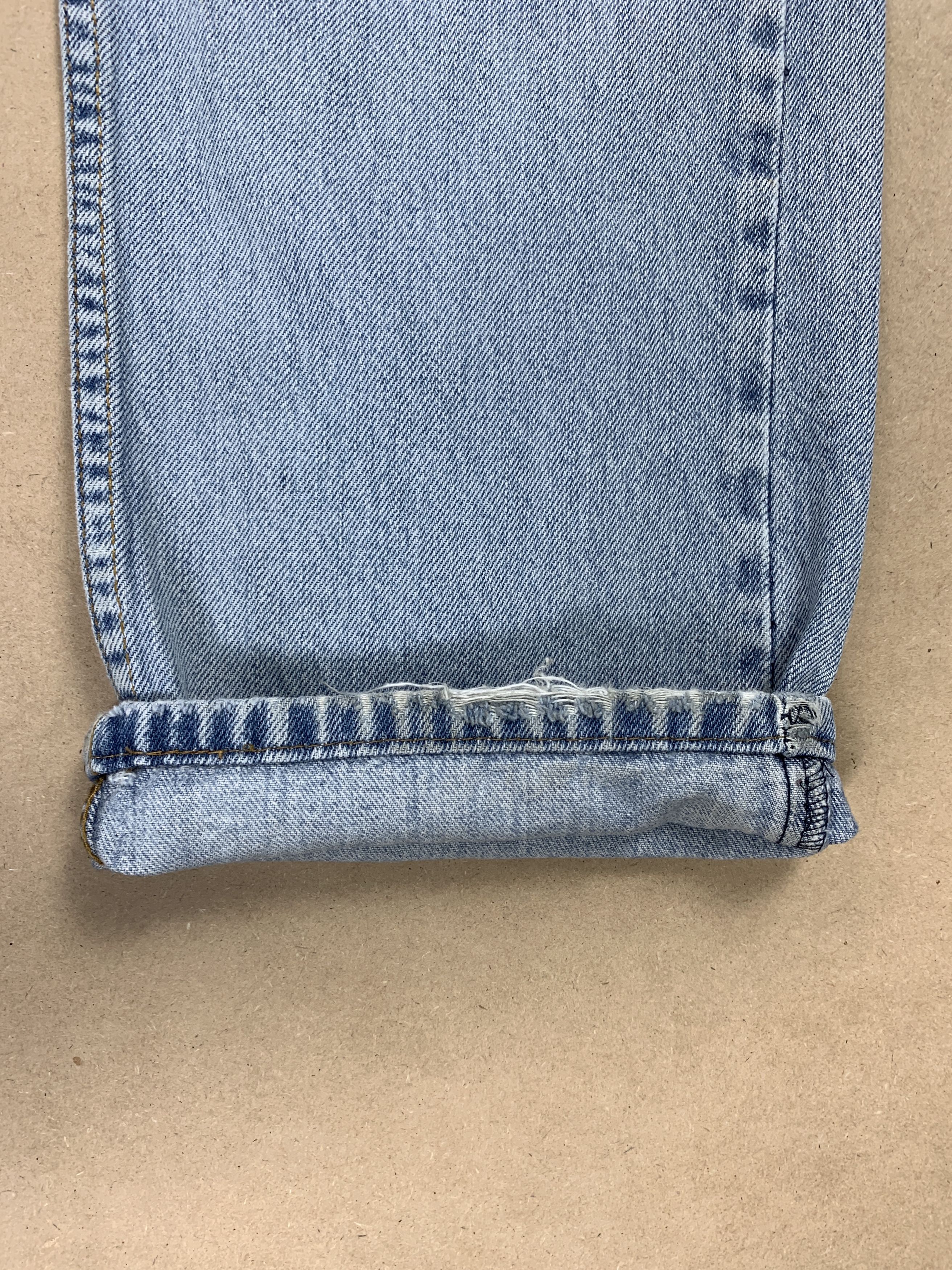 Levi's Vintage Levis 505 Straight Cut Distressed Jeans P0389 Size US 34 / EU 50 - 4 Thumbnail