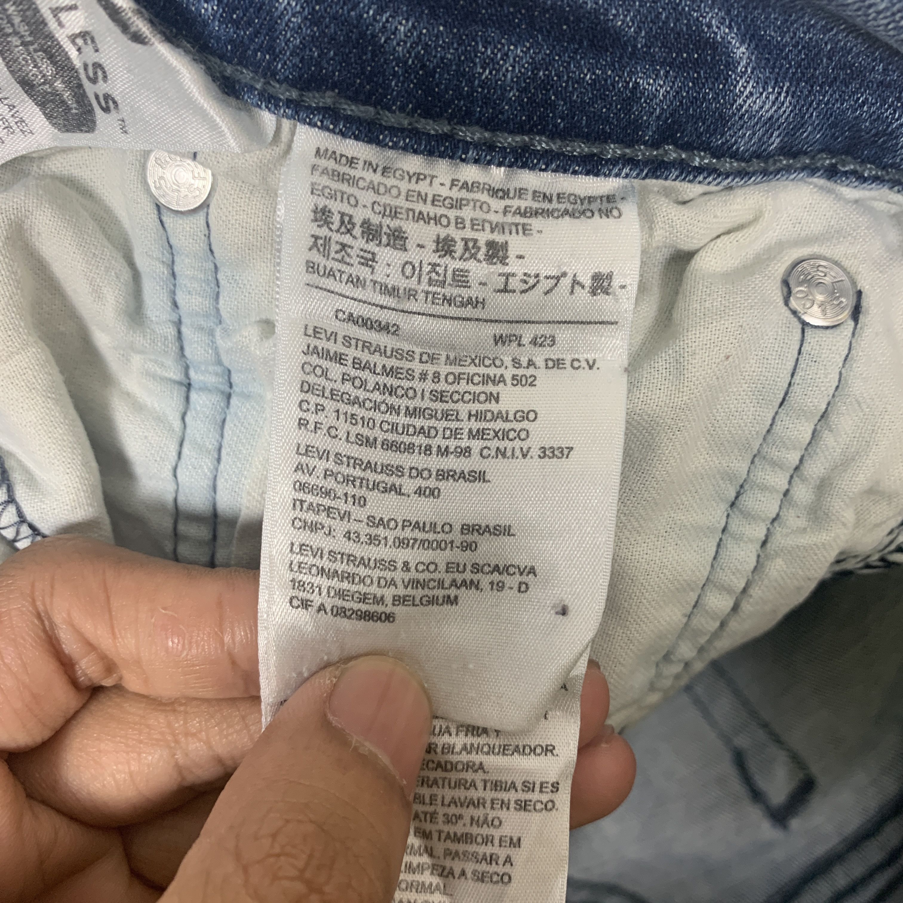 Levi's × Vintage Vintage LEVI'S 514 Distressed Faded Mid Wash Jeans Size US 36 / EU 52 - 7 Thumbnail