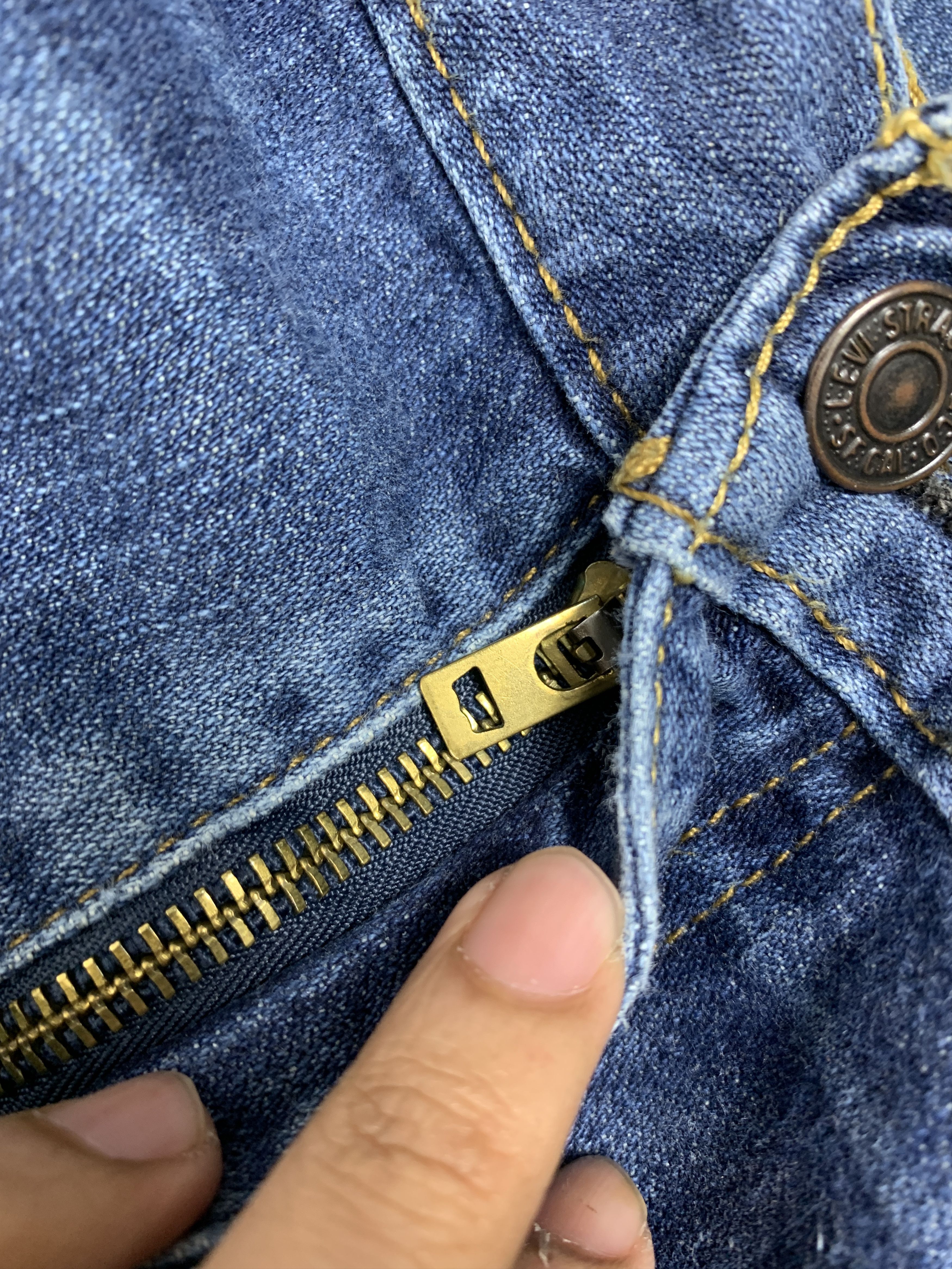 Levi's × Vintage Vintage Levis 569 Straight Cut Faded Medium Blue Jeans Size US 36 / EU 52 - 21 Thumbnail