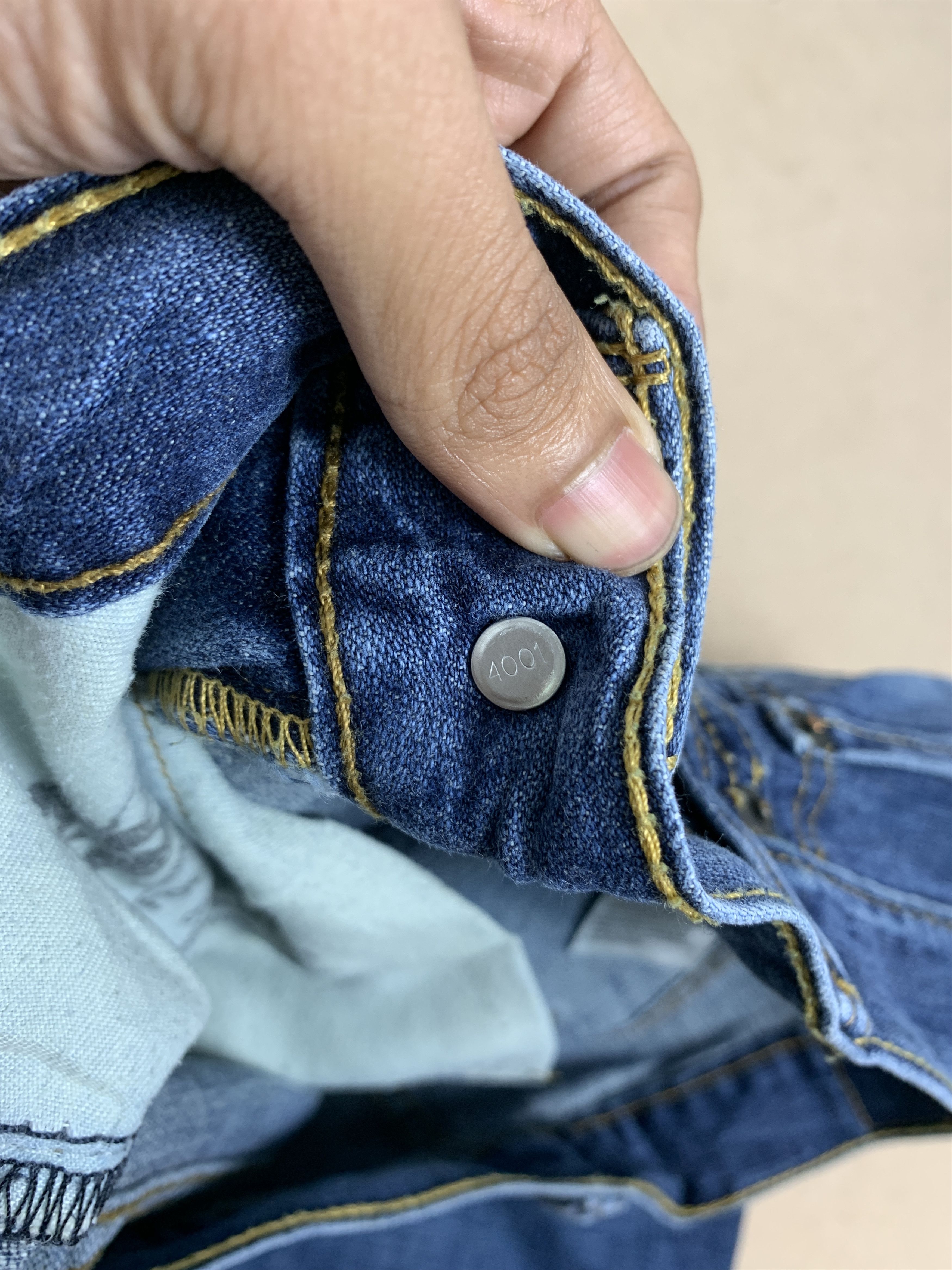 Levi's × Vintage Vintage Levis 569 Straight Cut Faded Medium Blue Jeans Size US 36 / EU 52 - 19 Thumbnail