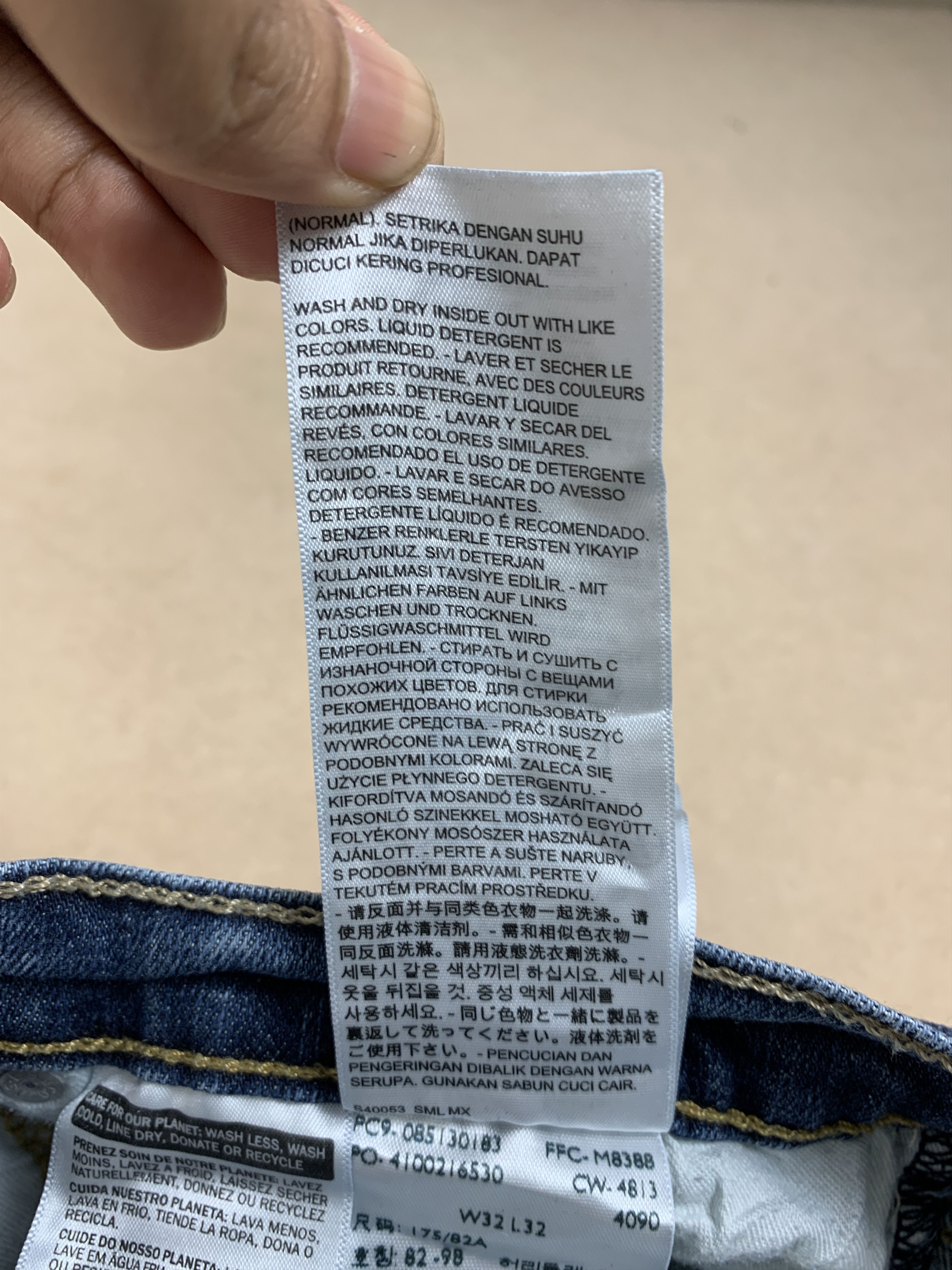 Levi's × Vintage Vintage Levi's 513 Straight Cut Faded Medium Wash Blue Jeans Size US 30 / EU 46 - 17 Thumbnail