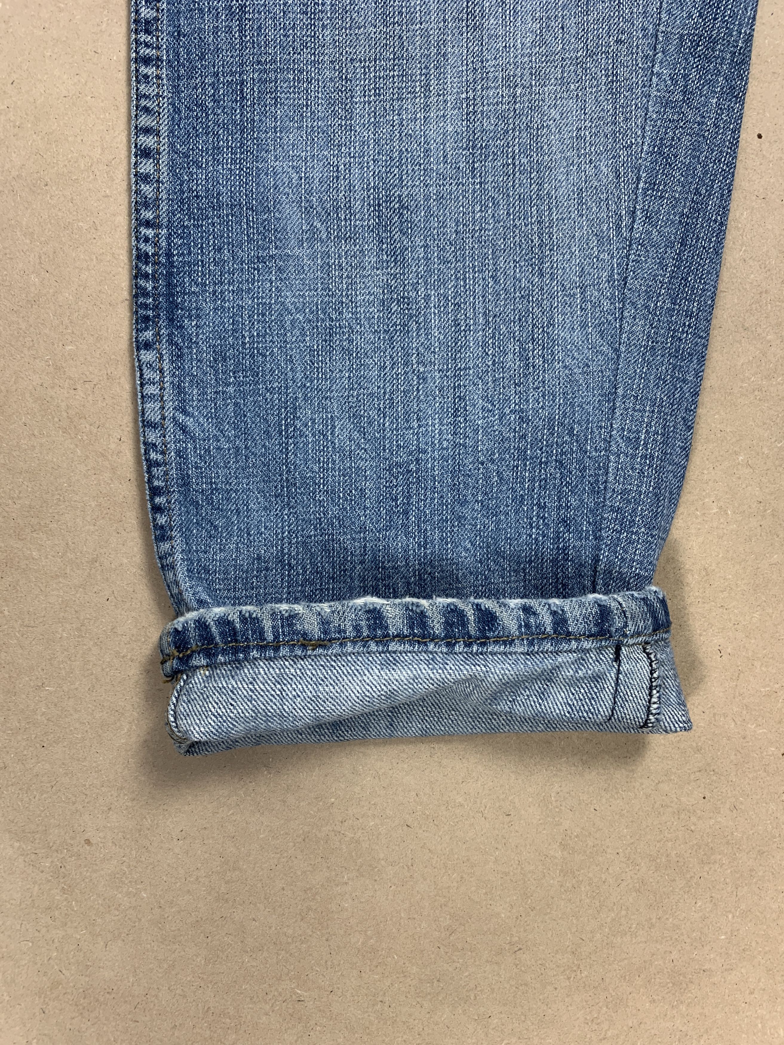 Levi's Vintage Levis 559 Distressed Straight Cut Mid Wash Jeans Size US 34 / EU 50 - 4 Thumbnail