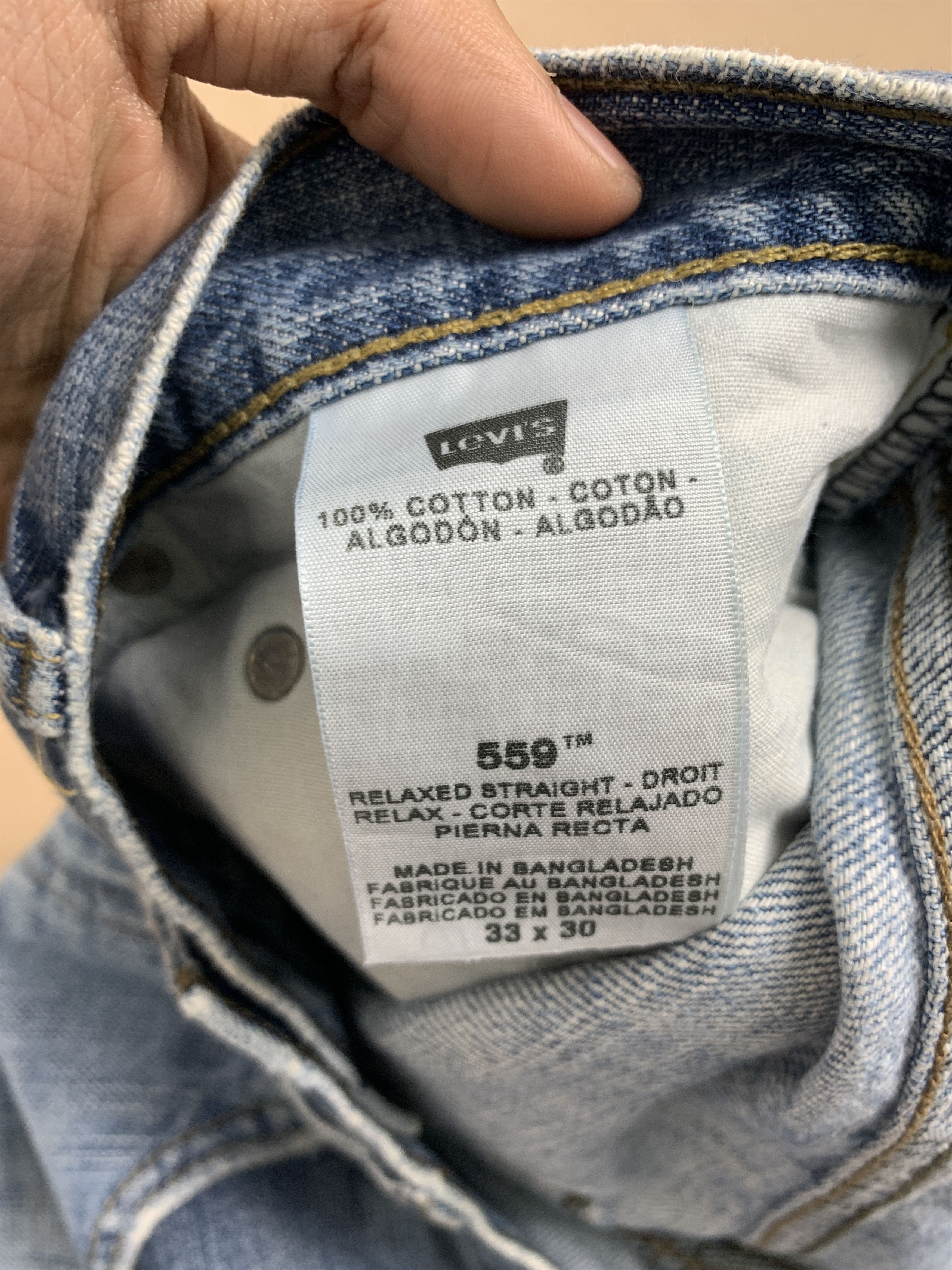 Levi's Vintage Levis 559 Distressed Straight Cut Mid Wash Jeans Size US 34 / EU 50 - 11 Thumbnail
