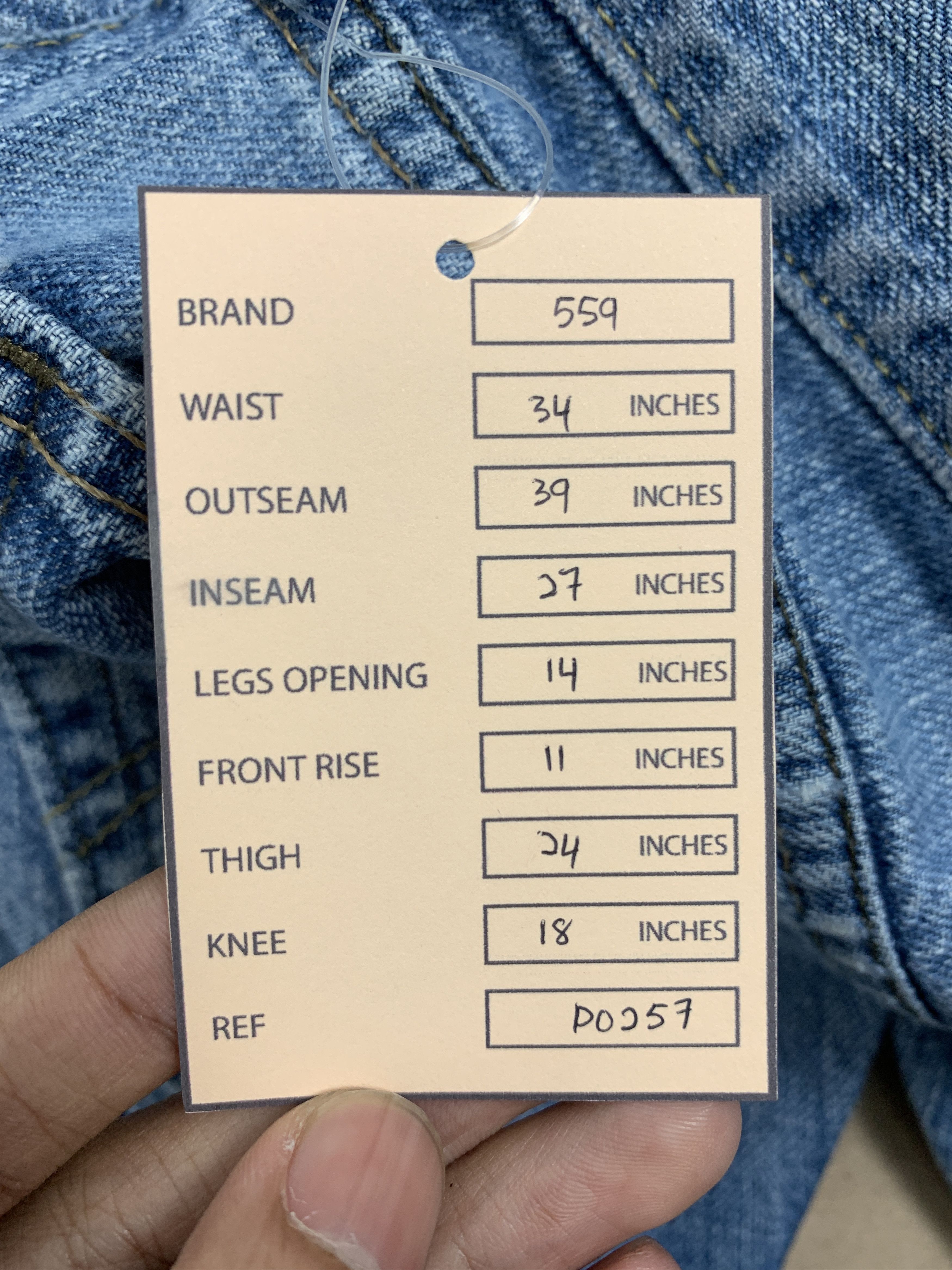 Levi's Vintage Levis 559 Distressed Straight Cut Mid Wash Jeans Size US 34 / EU 50 - 18 Thumbnail