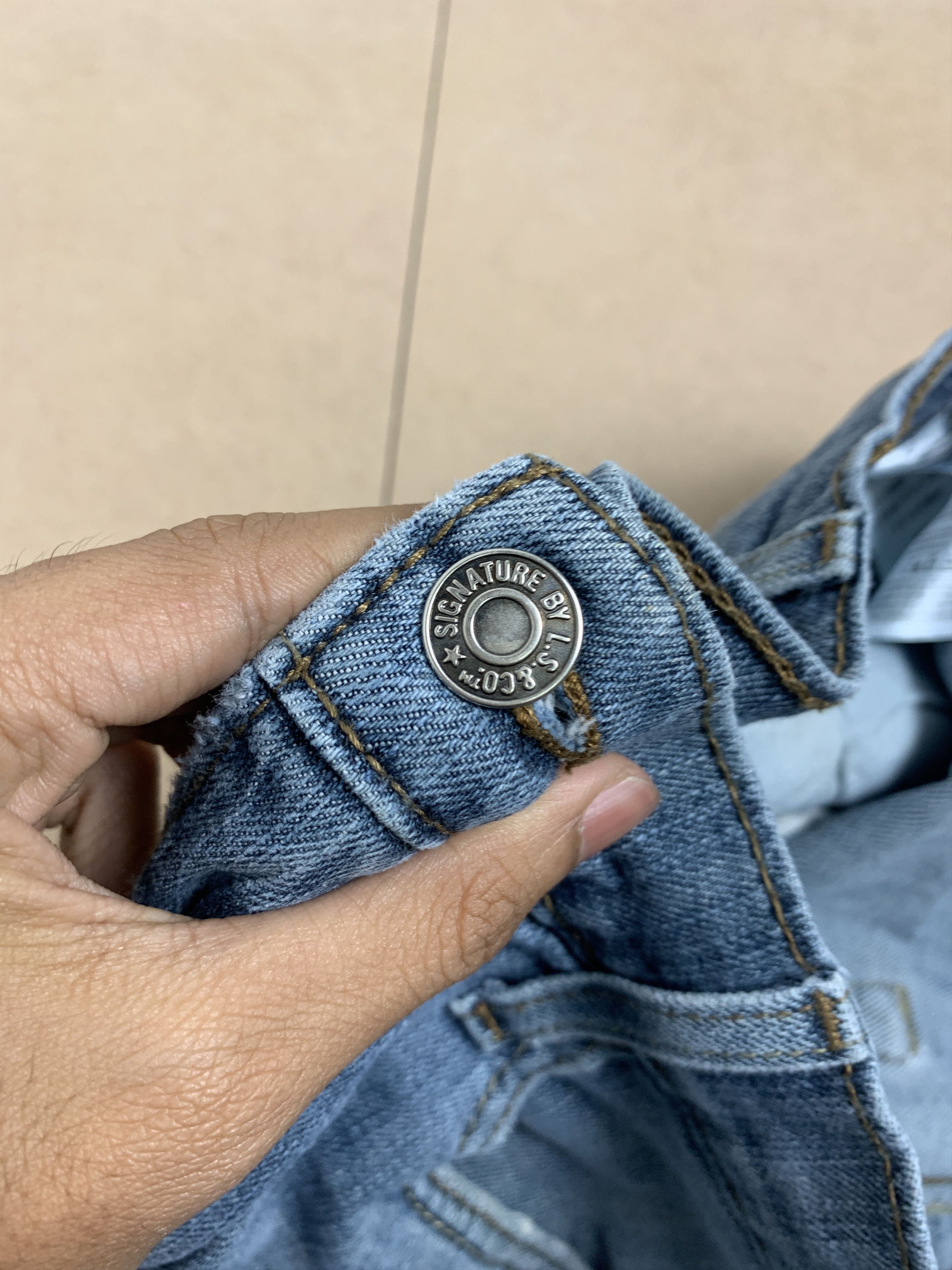Levi's × Vintage Vintage Levis Straight Cut Distressed Faded Mid Wash Jeans Size US 37 - 16 Thumbnail