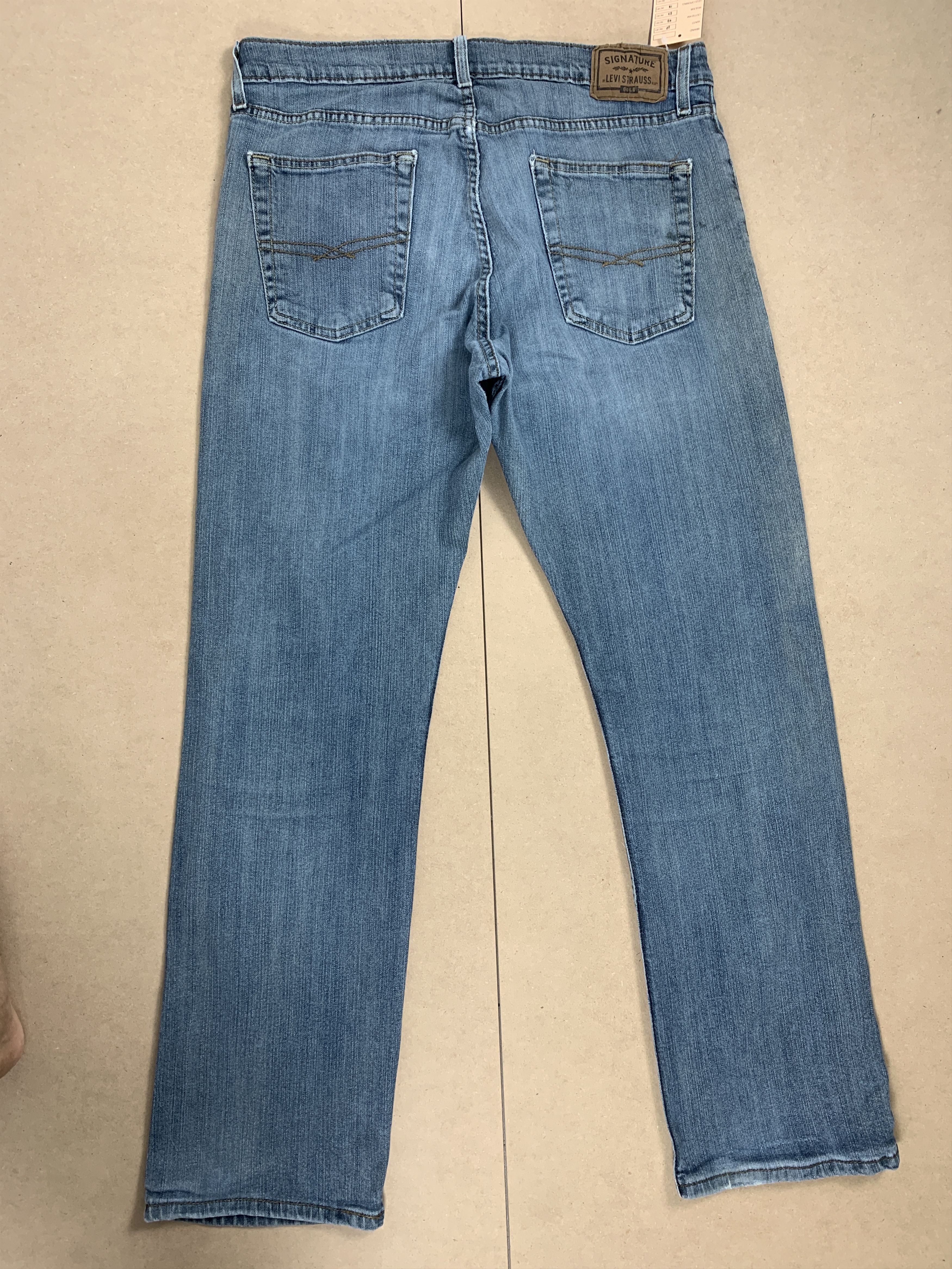 Levi's × Vintage Vintage Levis Straight Cut Distressed Faded Mid Wash Jeans Size US 37 - 7 Thumbnail