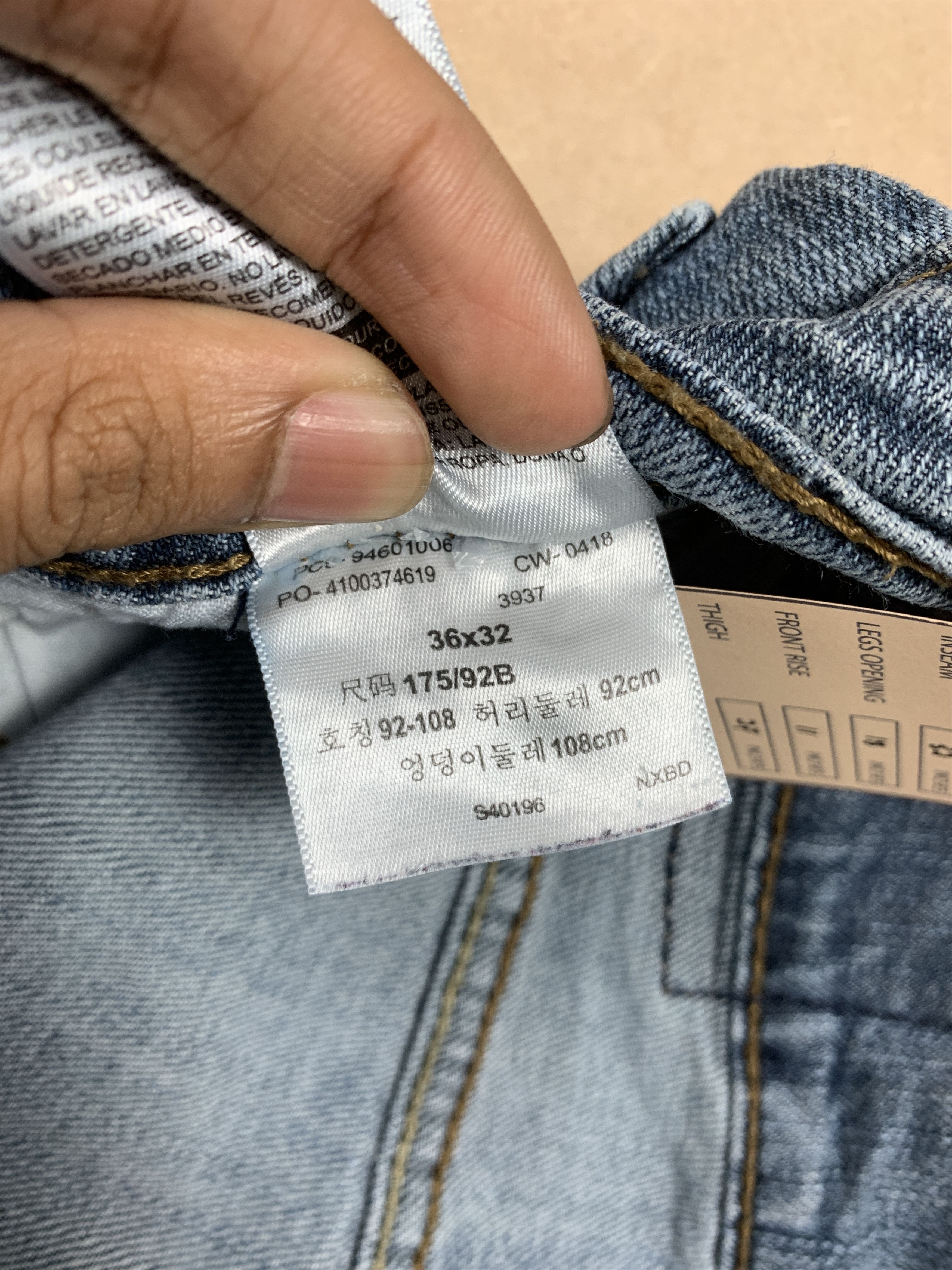 Levi's × Vintage Vintage Levis Straight Cut Distressed Faded Mid Wash Jeans Size US 37 - 14 Thumbnail