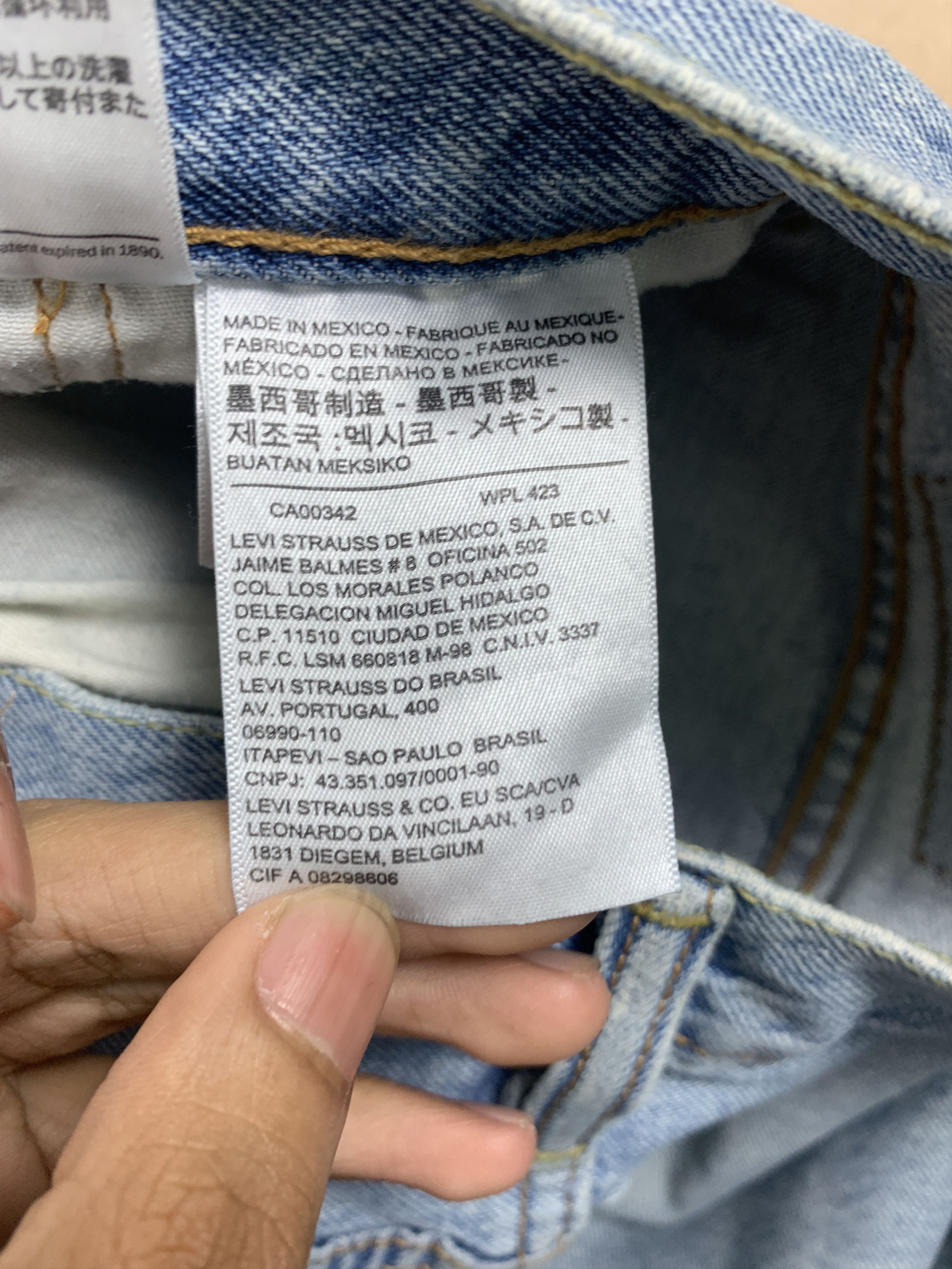 Levi's Vintage LEVI'S 510 Straight Cut Faded Jeans P0185 Size US 29 - 14 Thumbnail