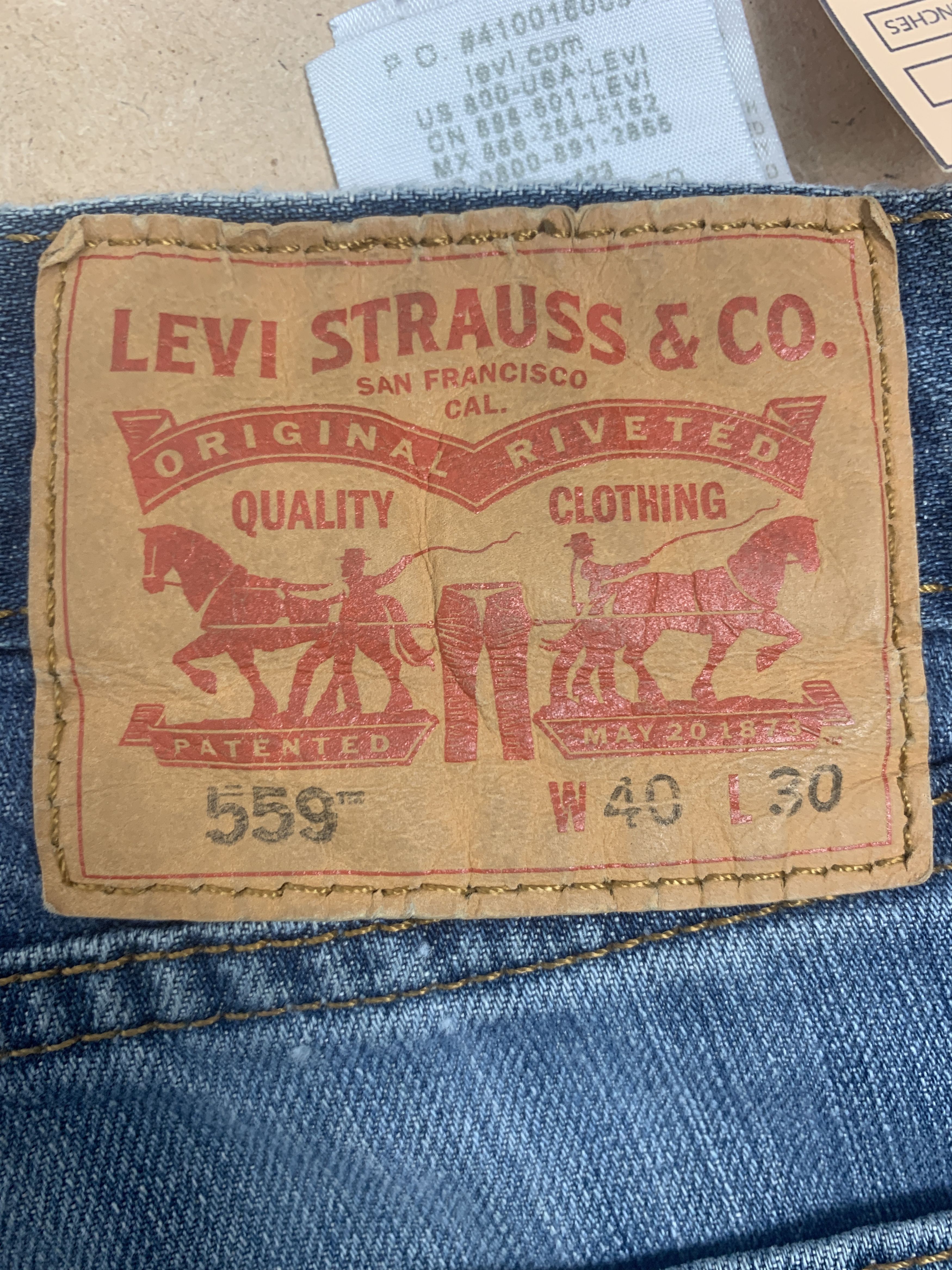 Levi's × Vintage Vintage Levis 559 Straight Cut Faded Blue Jeans Size US 42 / EU 58 - 10 Thumbnail