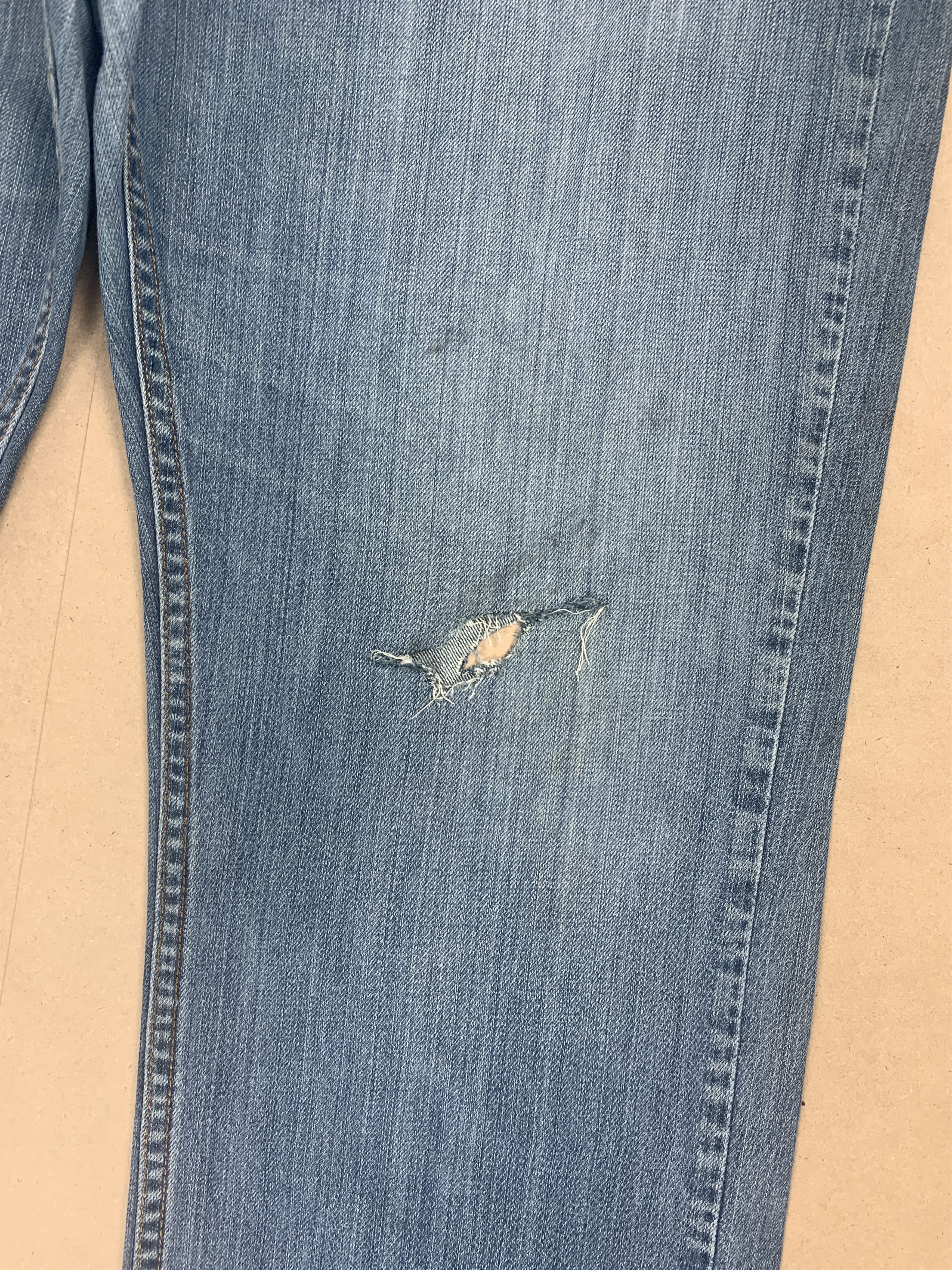 Levi's × Vintage Vintage Levis 559 Straight Cut Faded Blue Jeans Size US 42 / EU 58 - 4 Thumbnail