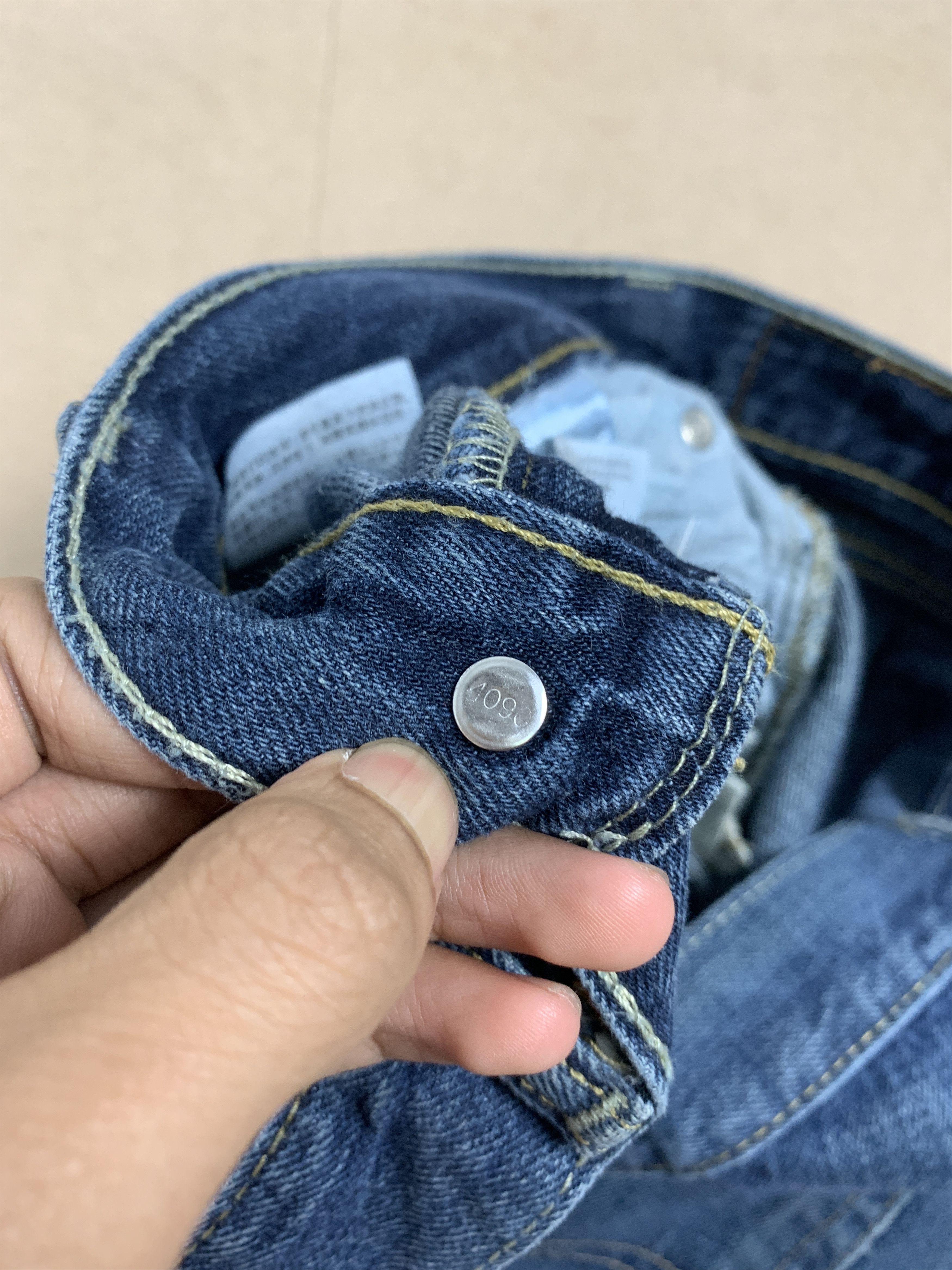 Levi's Vintage Levis 550 Faded Painter Jeans Size US 34 / EU 50 - 15 Thumbnail