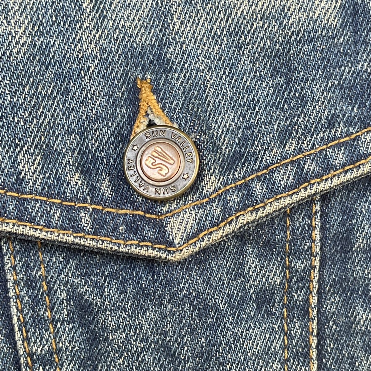 Japanese Brand DISTRESSED JEANS SUNVALLEY ATTACHED DENIM VEST Size US M / EU 48-50 / 2 - 7 Thumbnail