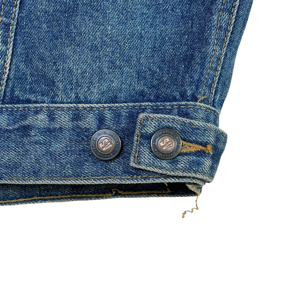 Japanese Brand DISTRESSED JEANS SUNVALLEY ATTACHED DENIM VEST Size US M / EU 48-50 / 2 - 10 Thumbnail