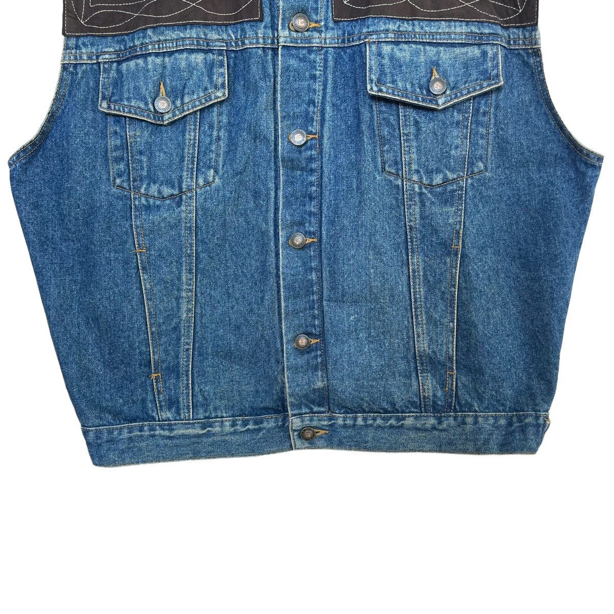 Japanese Brand DISTRESSED JEANS SUNVALLEY ATTACHED DENIM VEST Size US M / EU 48-50 / 2 - 5 Thumbnail