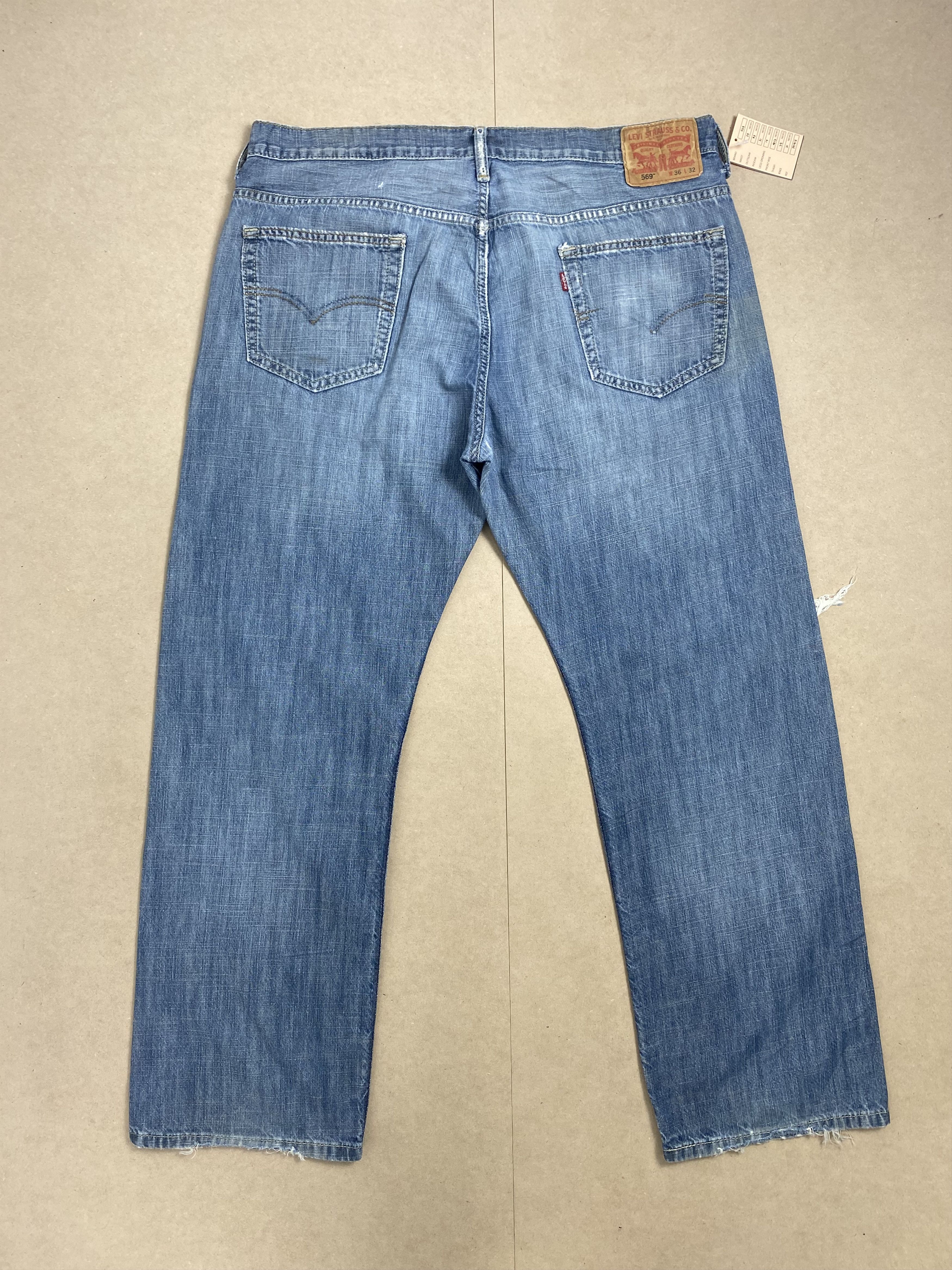 Levi's × Vintage Vintage Levis 569 Straight Cut Distressed Faded Blue Jeans Size US 39 - 7 Thumbnail