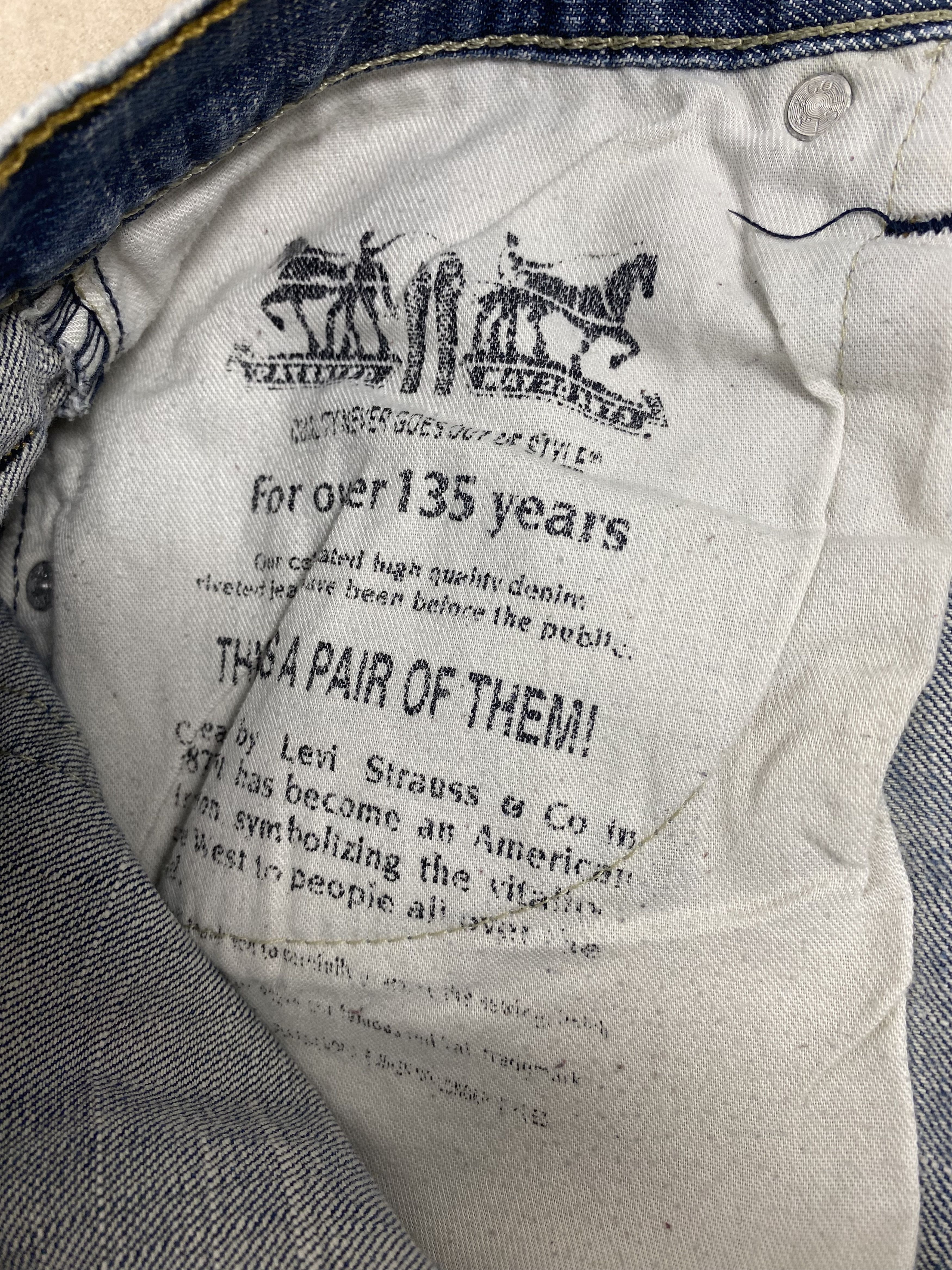Levi's × Vintage Vintage Levis 569 Straight Cut Distressed Faded Blue Jeans Size US 39 - 11 Thumbnail