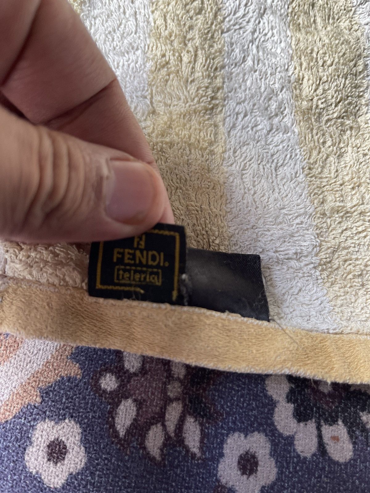 Fendi × Vintage VINTAGE FENDI HAND TOWEL VERY RARE Size ONE SIZE - 4 Thumbnail