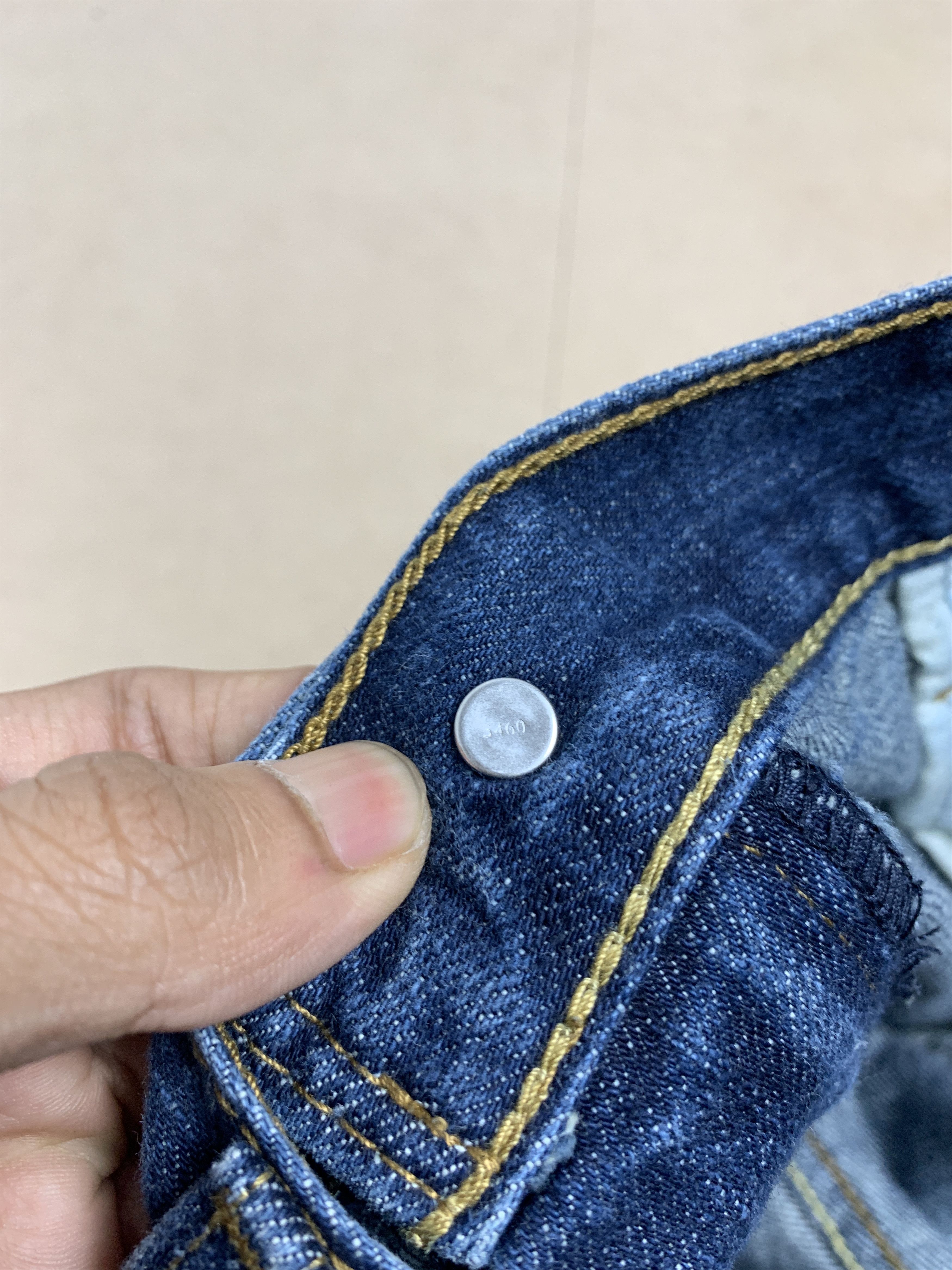Levi's × Vintage Vintage Levis 569 Straight Cut Faded Blue Jeans Size US 34 / EU 50 - 13 Thumbnail