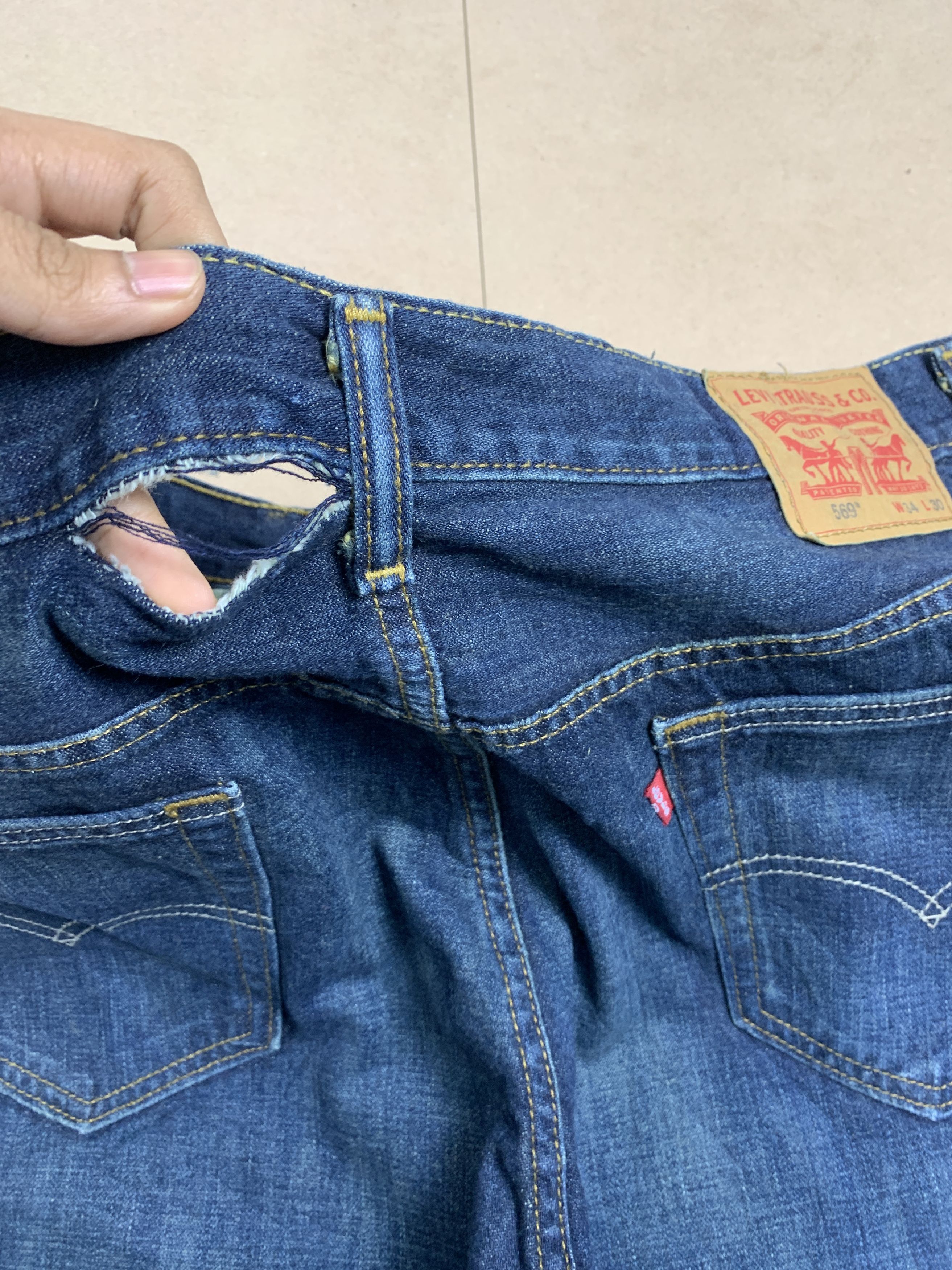 Levi's Vintage Levis 569 Straight Cut Blue Jeans Size US 36 / EU 52 - 9 Thumbnail