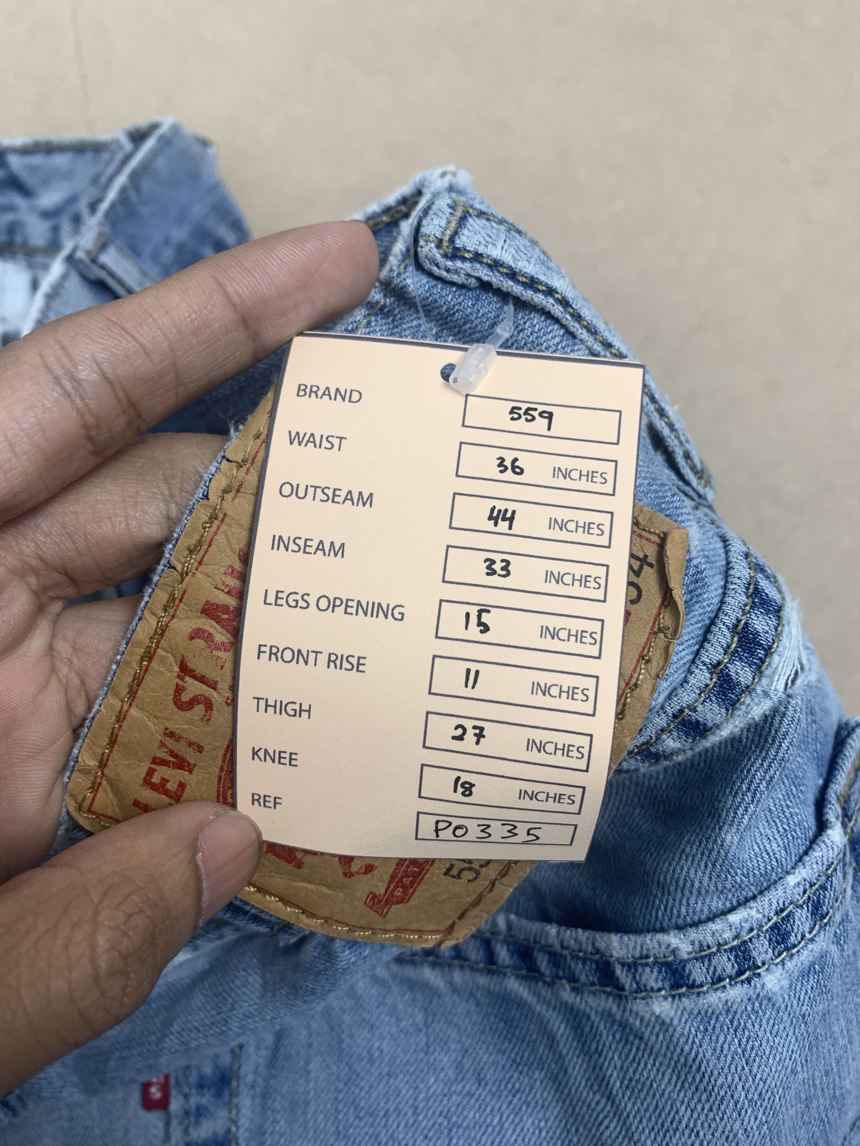Levi's × Vintage Vintage Levis 559 Straight Cut Faded Light Wash Jeans Size US 36 / EU 52 - 17 Thumbnail