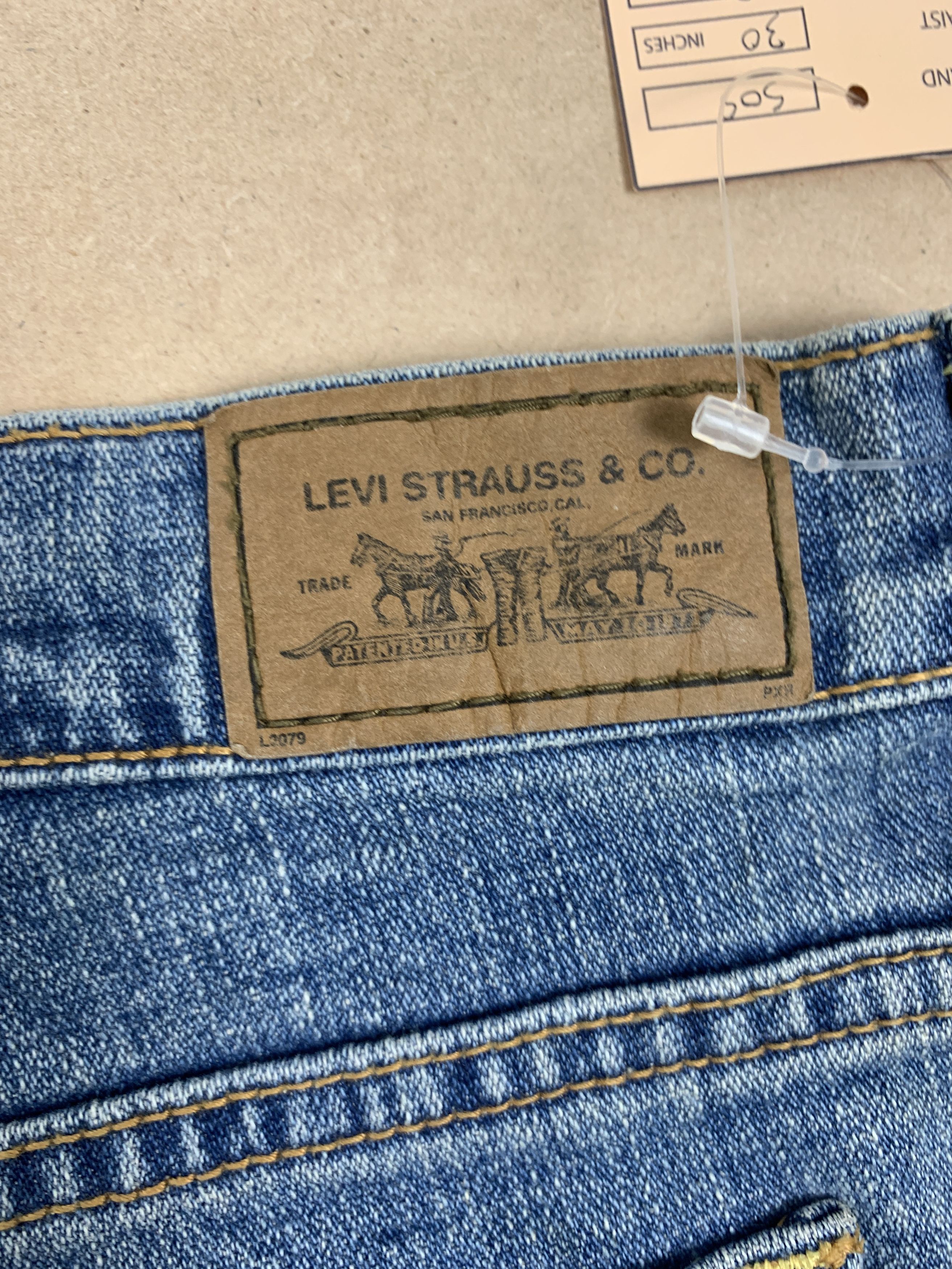 Levi's Vintage Levis 505 Straight Cut Distressed Faded Blue Jeans Size 30" / US 8 / IT 44 - 10 Thumbnail