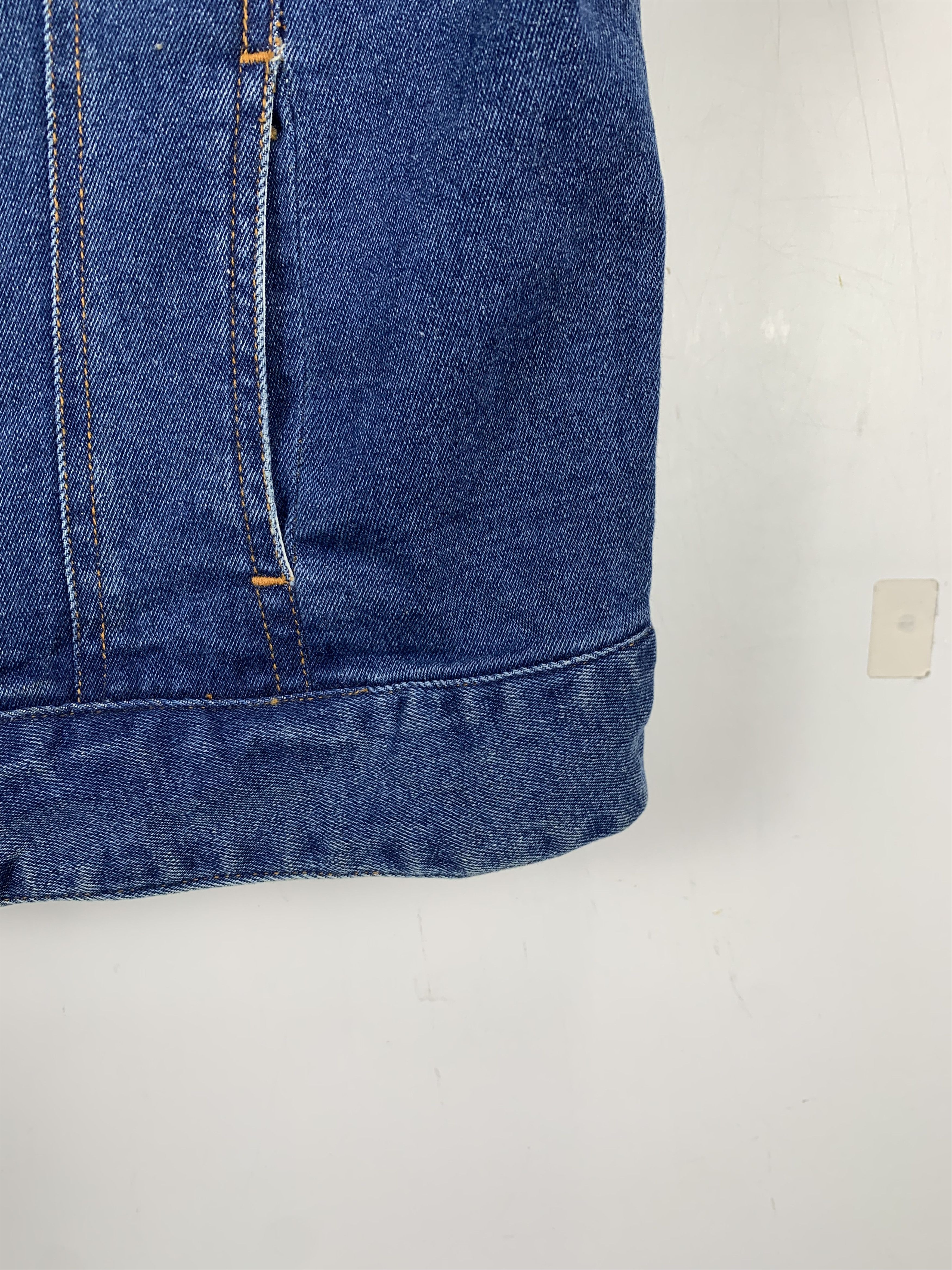 Japanese Brand Vintage DENIM Button Jeans Vests V0098 Size US S / EU 44-46 / 1 - 3 Thumbnail