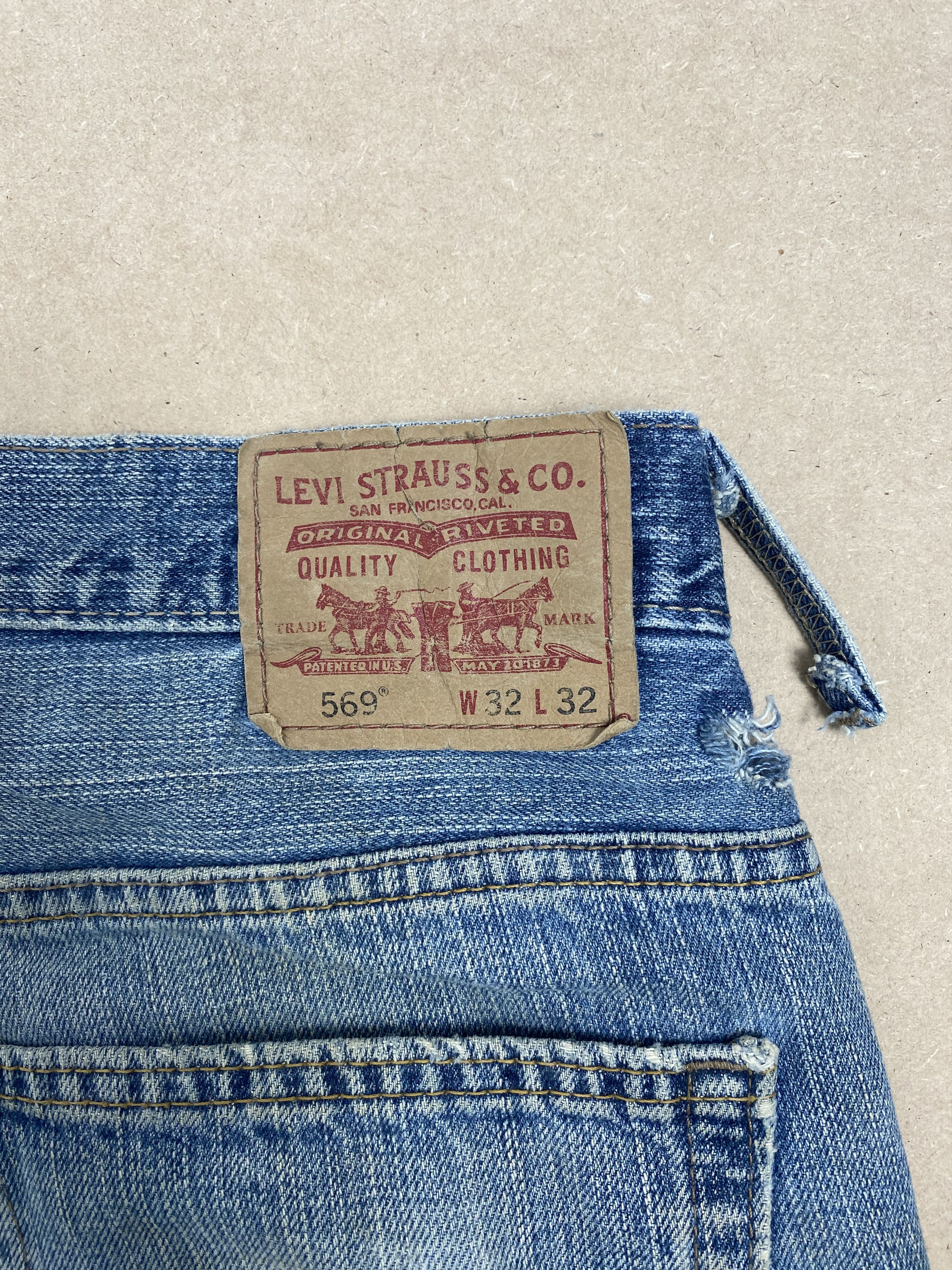 Levi's × Vintage Vintage Levis 569 Straight Cut Faded Distress Mid Wash Jeans Size US 35 - 8 Thumbnail