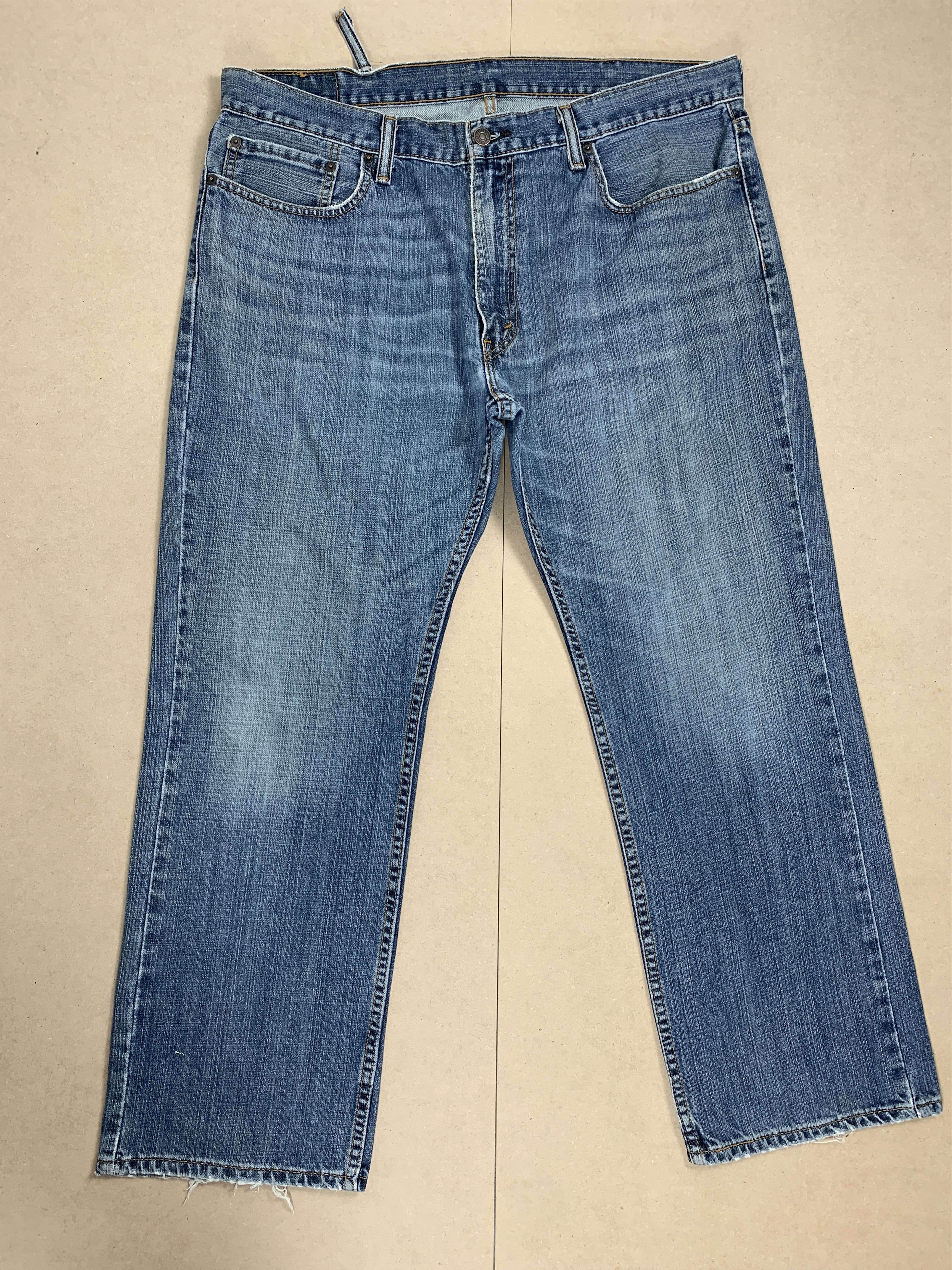 Levi's × Vintage Vintage Levis 559 Straight Cut Faded Mid Wash Jeans Size US 39 - 1 Thumbnail