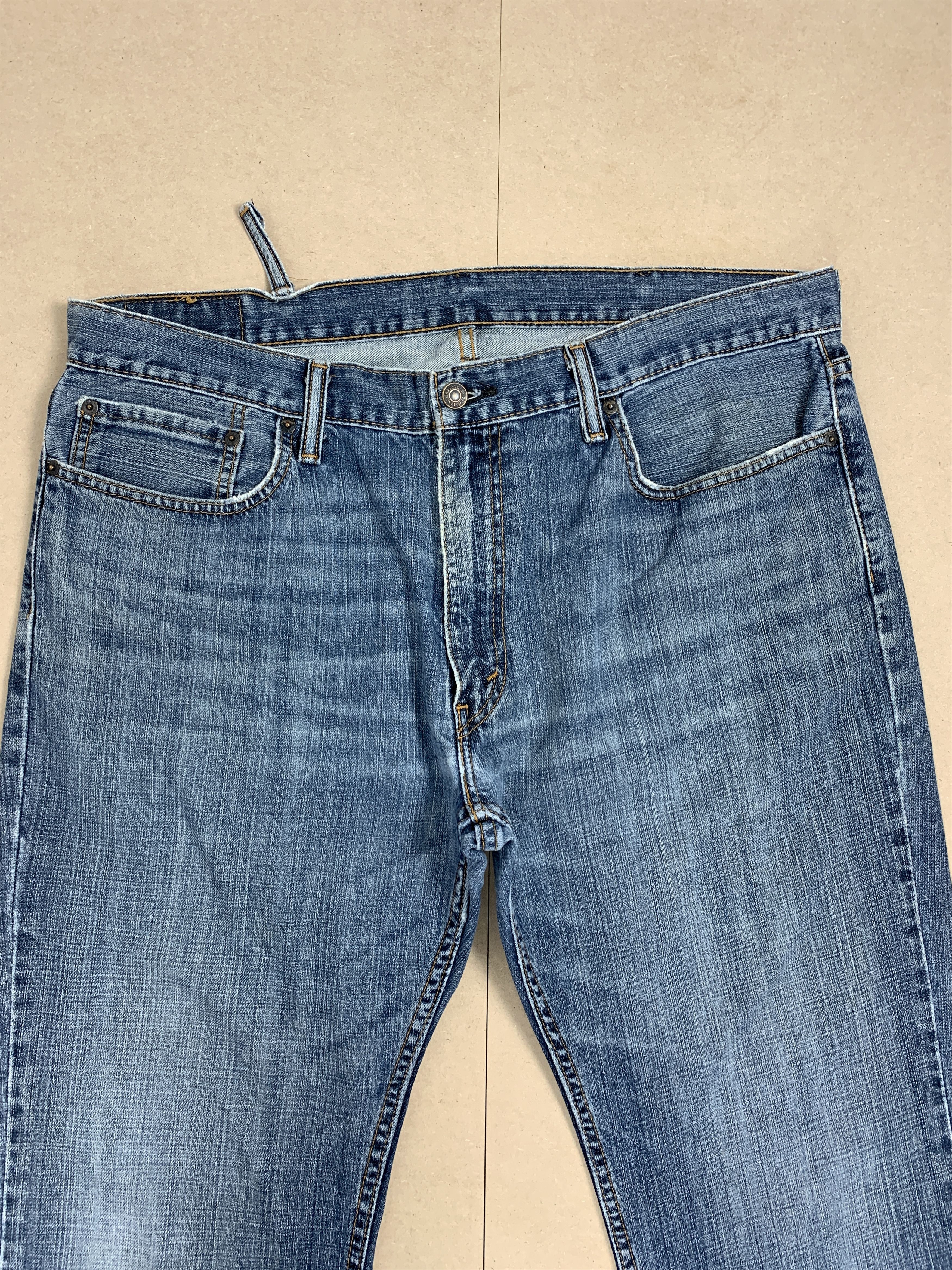 Levi's × Vintage Vintage Levis 559 Straight Cut Faded Mid Wash Jeans Size US 39 - 2 Thumbnail