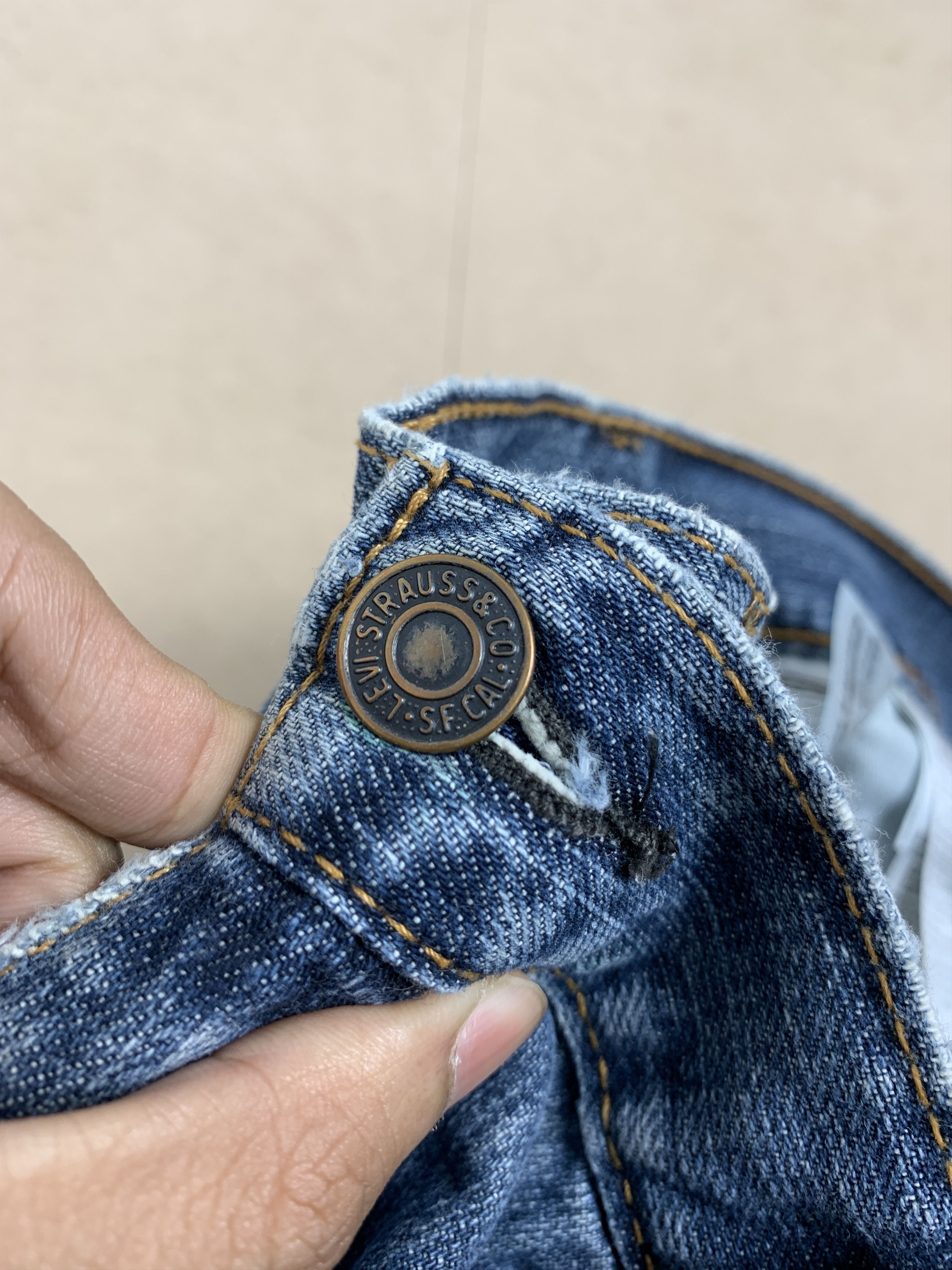 Levi's × Vintage Vintage Levis 559 Straight Cut Faded Mid Wash Jeans Size US 39 - 19 Thumbnail