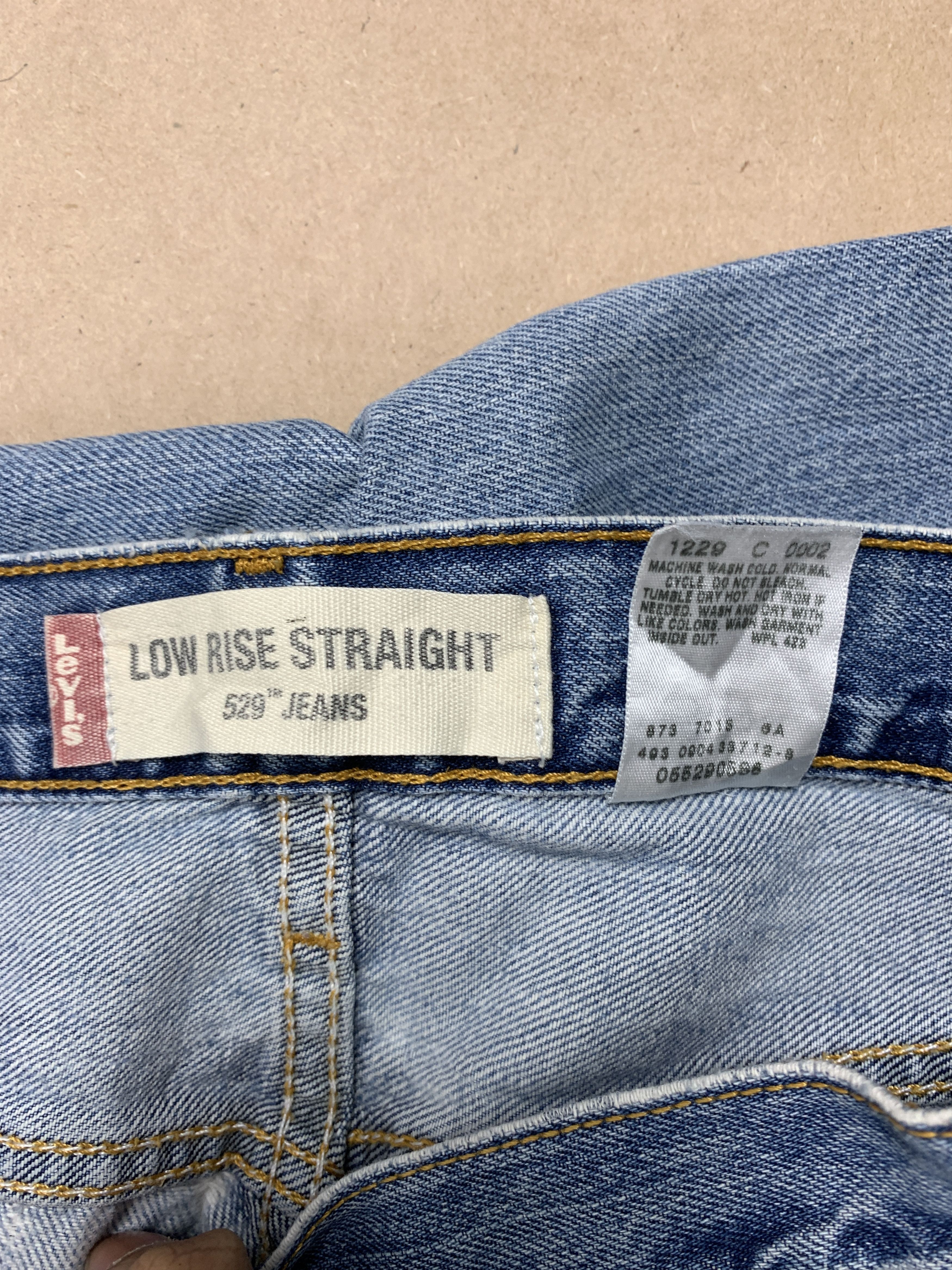 Levi's Vintage Levis 529 Straight Cut Distressed Jeans P0359 Size US 34 / EU 50 - 12 Thumbnail