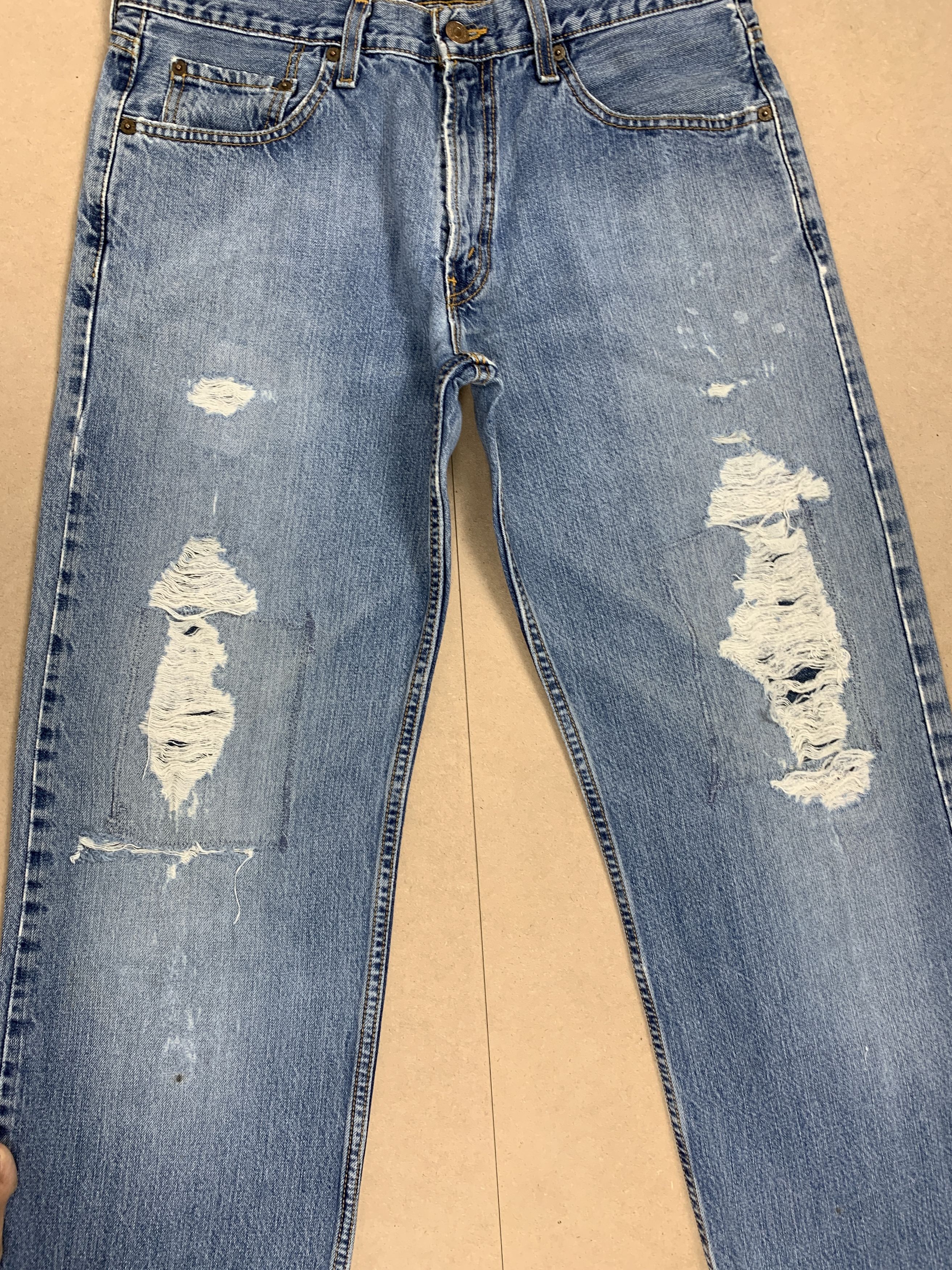 Levi's Vintage Levis 529 Straight Cut Distressed Jeans P0359 Size US 34 / EU 50 - 4 Thumbnail